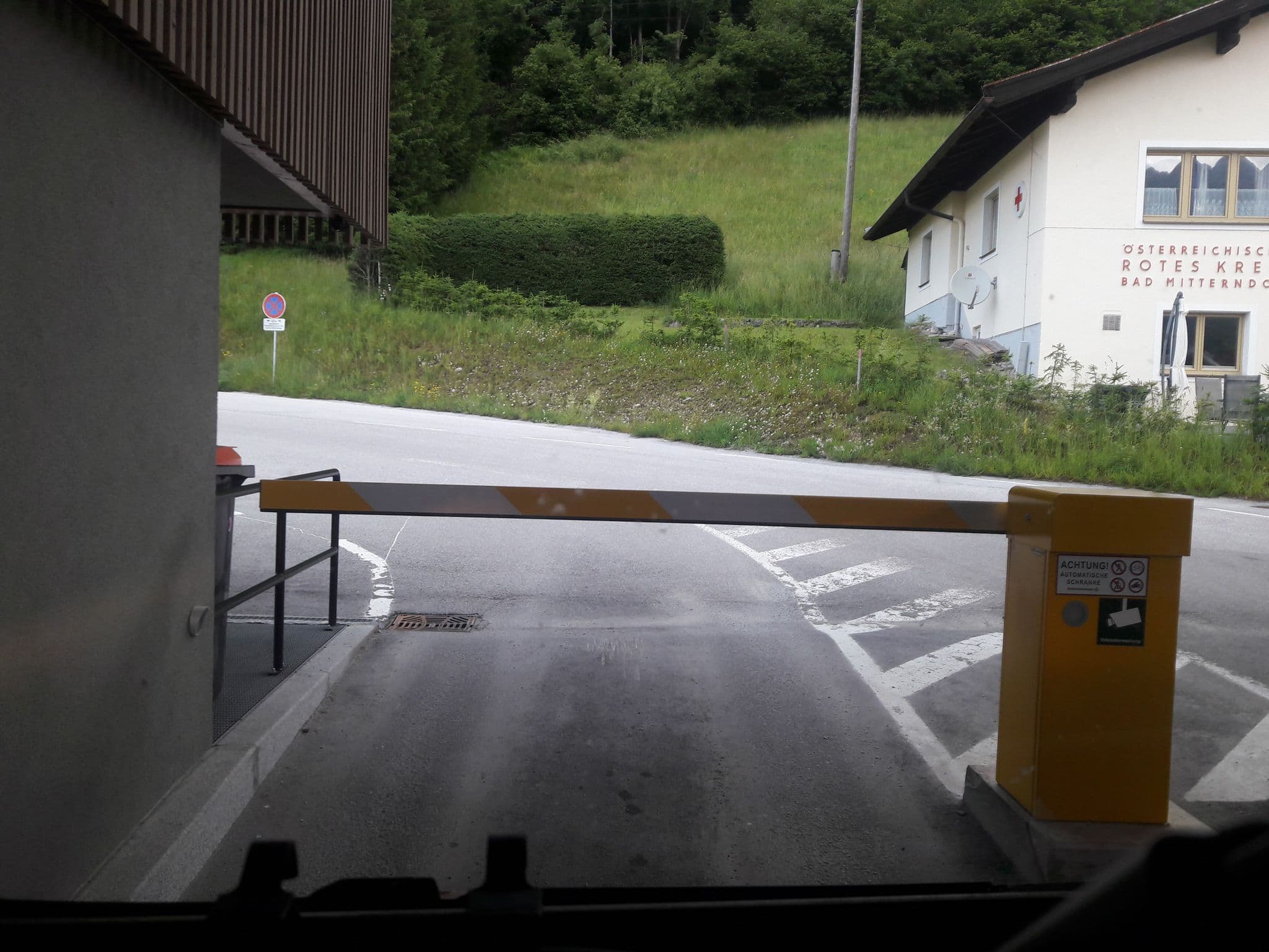 Street view near Alpentraumhotel, Mitterndorf im Steirischen Salzkammergut — © harbicht (CC BY-SA · Mapillary)