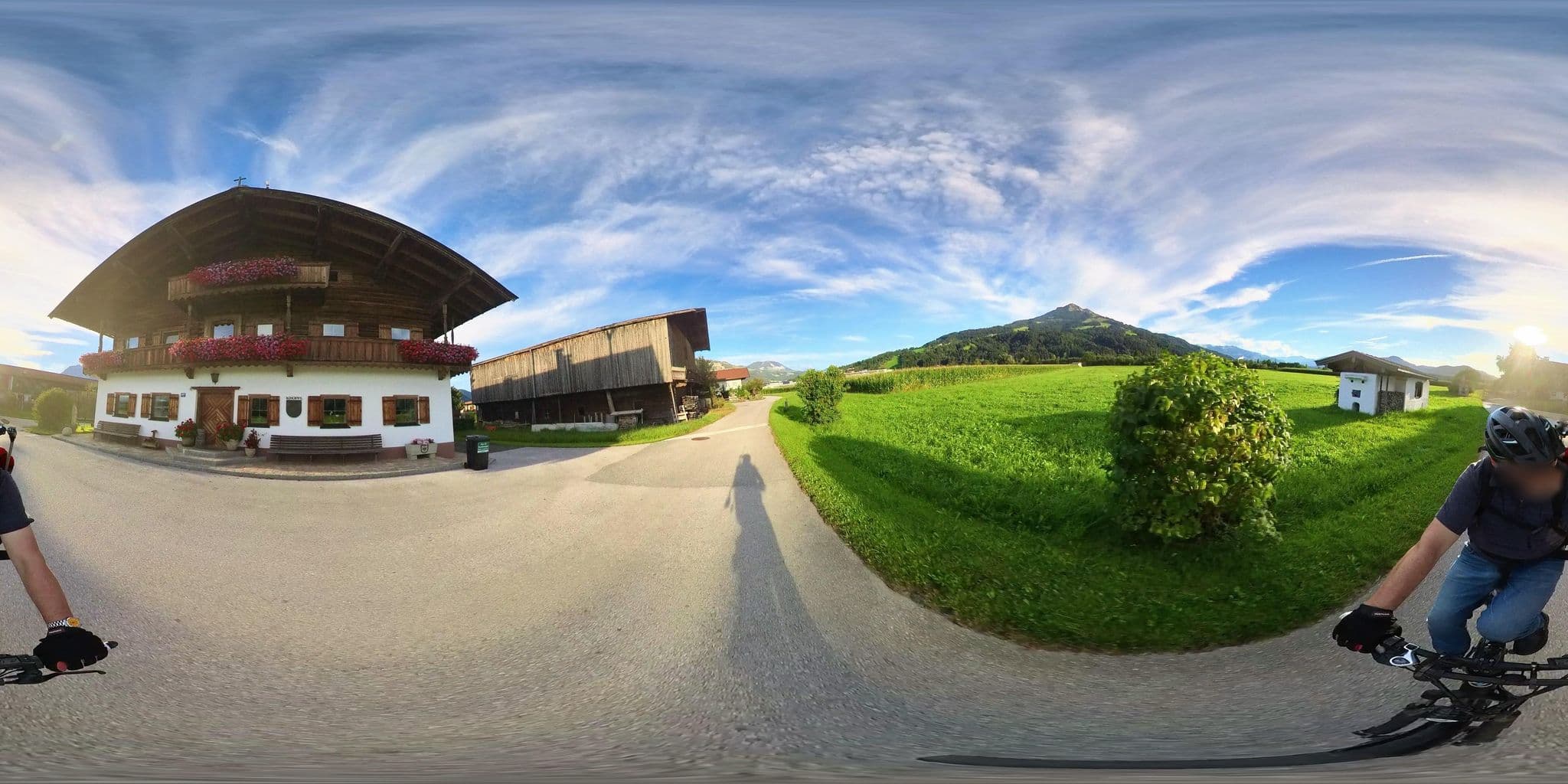 Street view near Kröpflhof, Sankt Johann in Tirol — © osmplus_org (CC BY-SA · Mapillary)