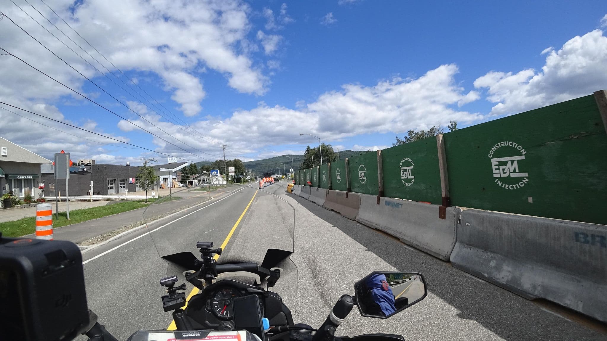 Street view near Motel des Cascades, Baie-Saint-Paul — © michelcouturemotomcm (CC BY-SA · Mapillary)