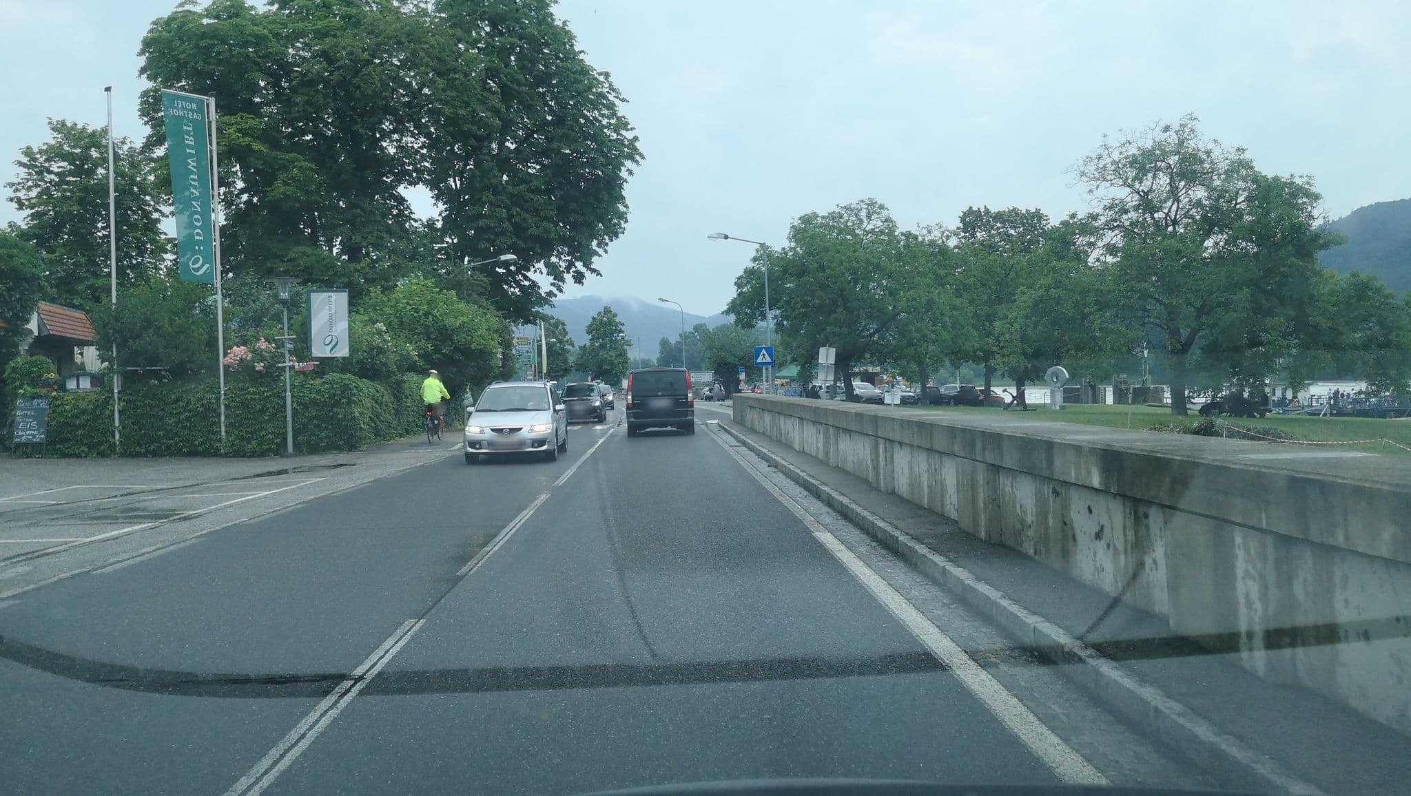 Street view near Donauwirt Hotel Weissenkirchen in der Wachau, Spitz — © schu_r (CC BY-SA · Mapillary)
