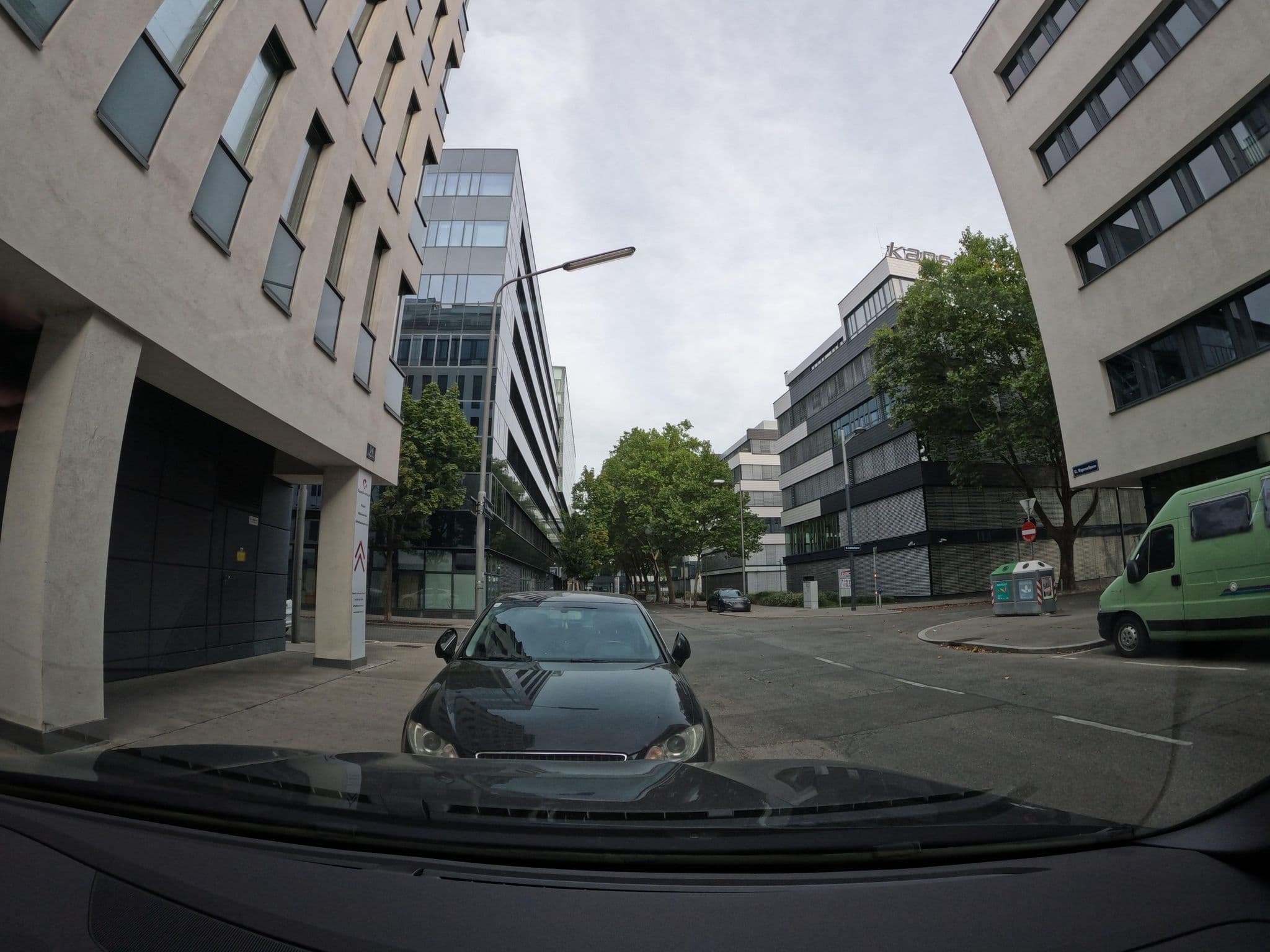 Street view near Ramada Encore, Margareten — © erias (CC BY-SA · Mapillary)