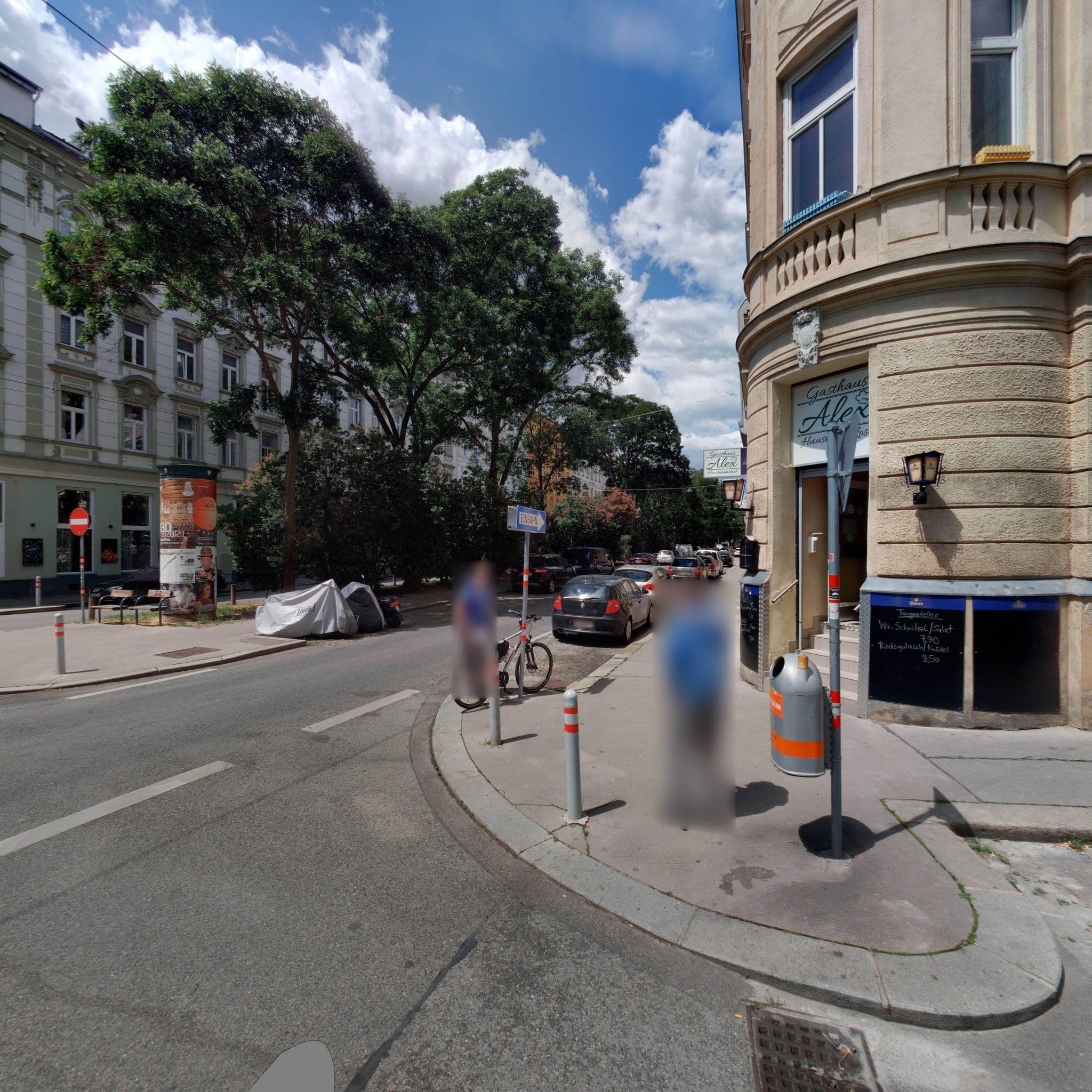 Street view near Wiener Küche - Alex, Fünfhaus — © eliasgander (CC BY-SA · Mapillary)