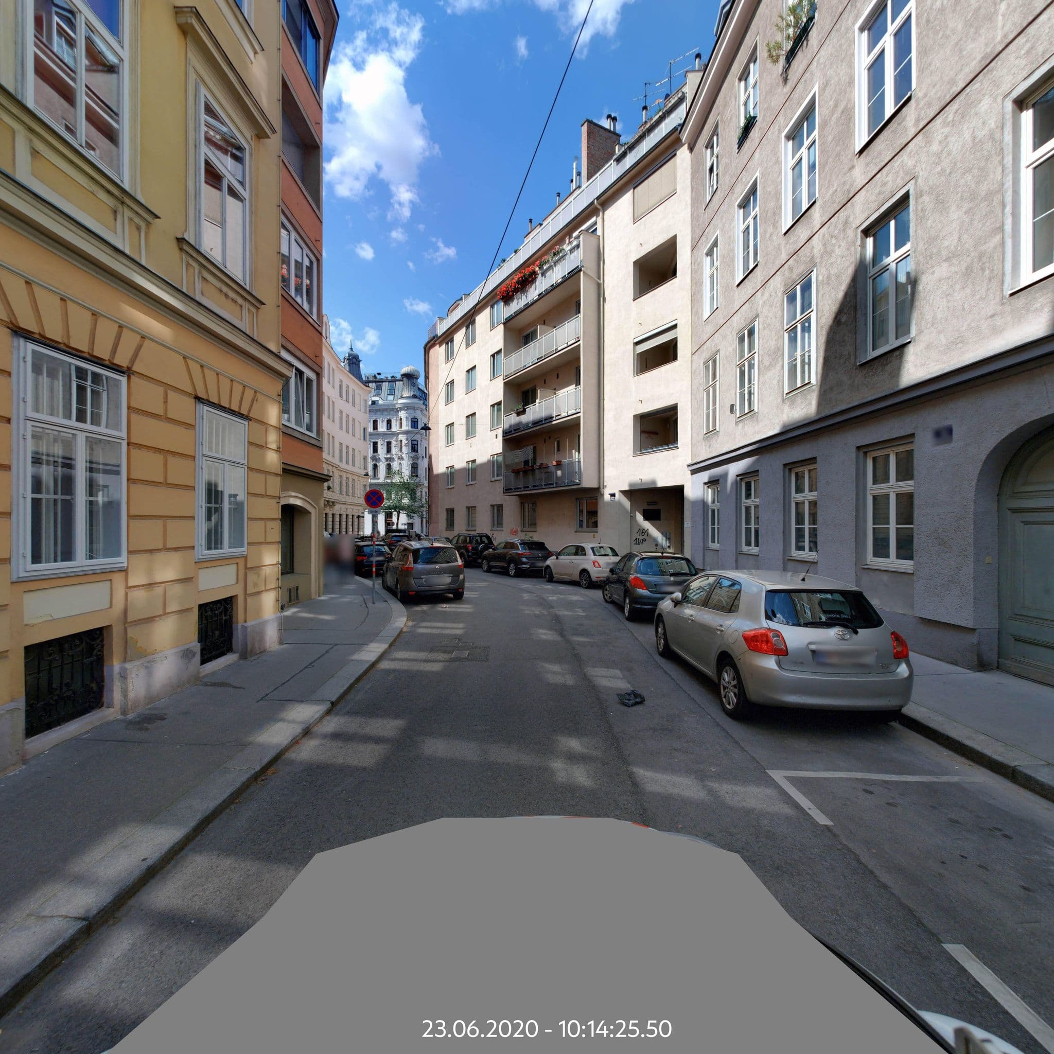 Street view near Best of Vienna Apartments Rienösslgasse, Mariahilf — © eliasgander (CC BY-SA · Mapillary)