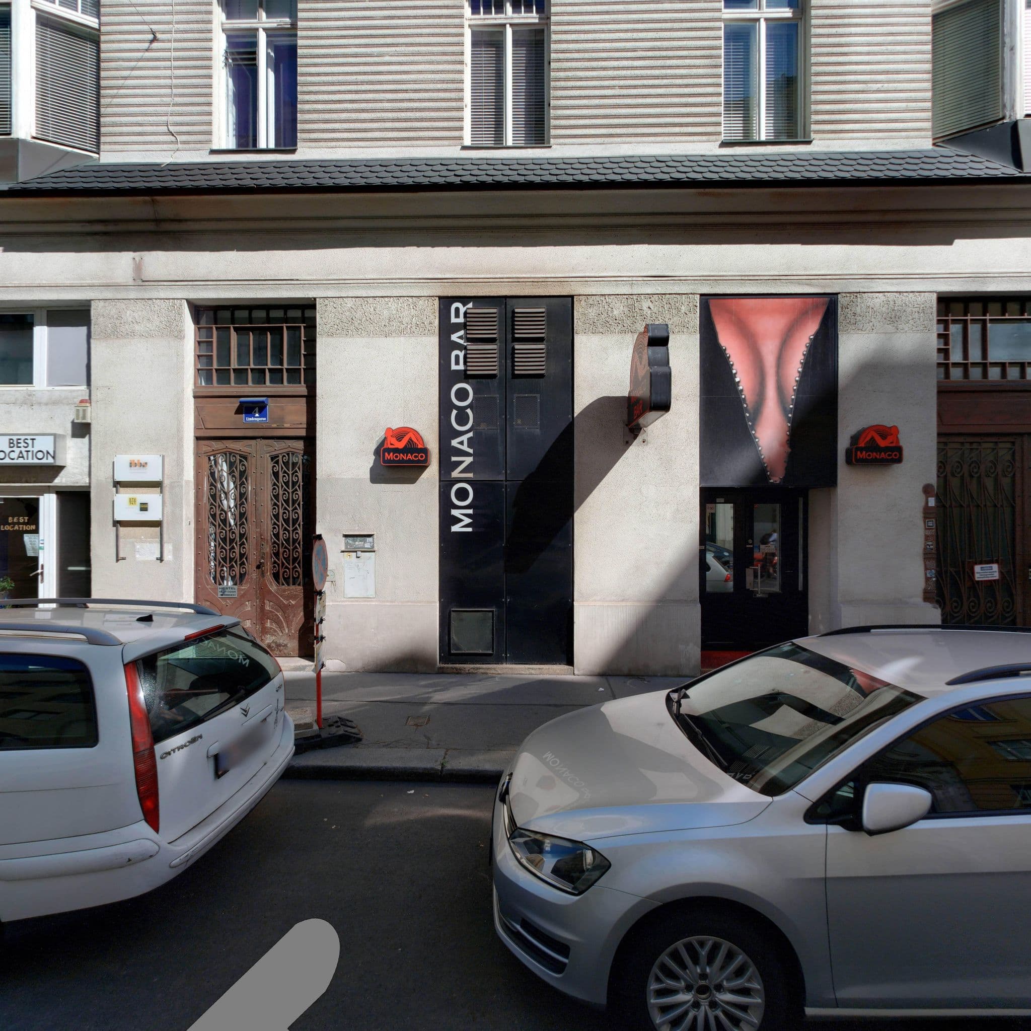 Street view near Labyrinth Hostel, Neubau — © eliasgander (CC BY-SA · Mapillary)