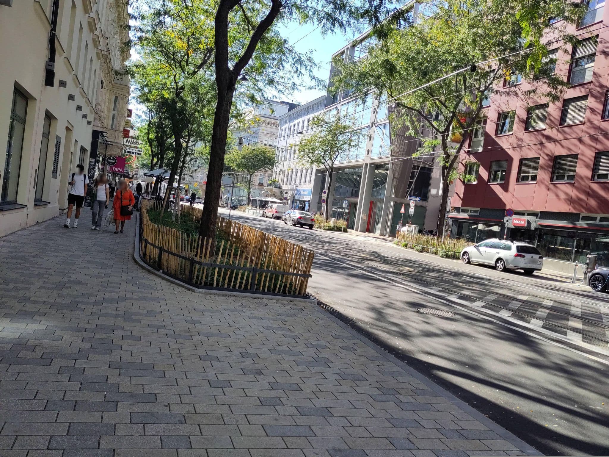 Street view near hotel limmathof, Neubau — © consens_verkehrsplanung (CC BY-SA · Mapillary)