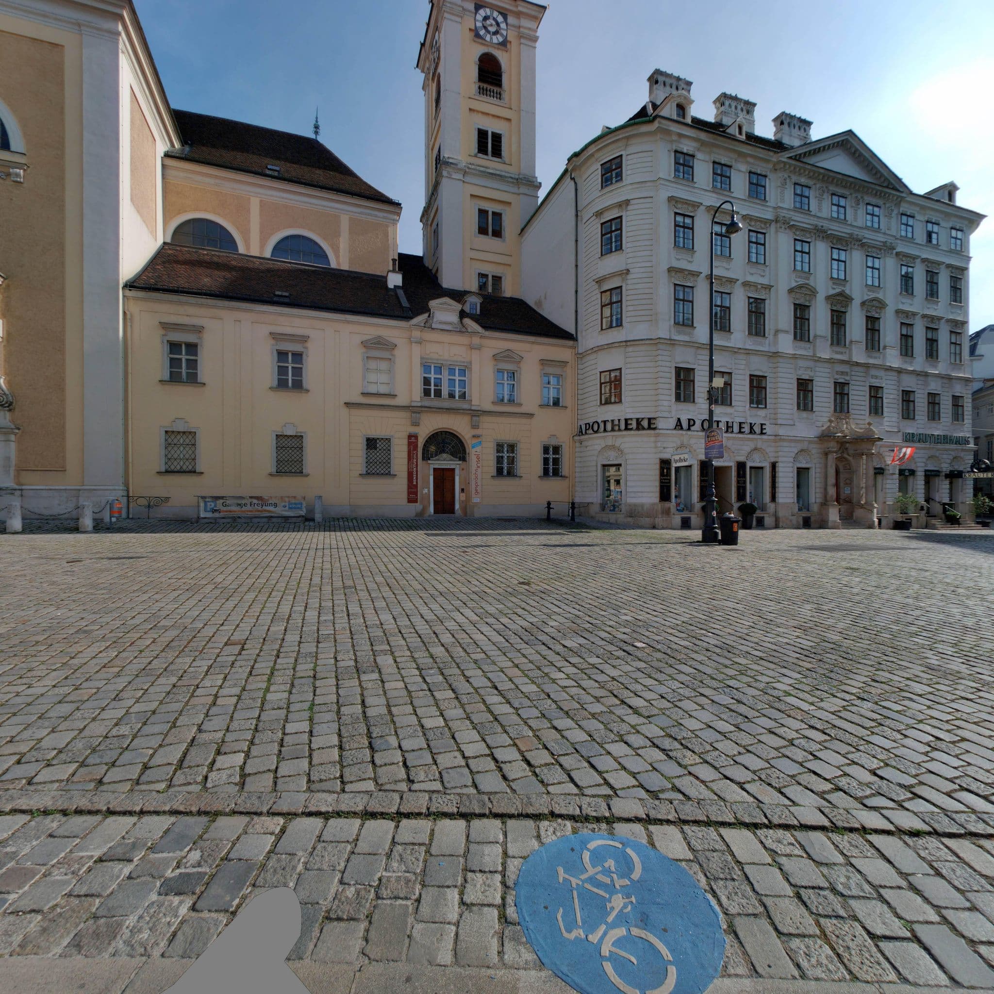 Street view near Benediktushaus, Innere Stadt — © eliasgander (CC BY-SA · Mapillary)