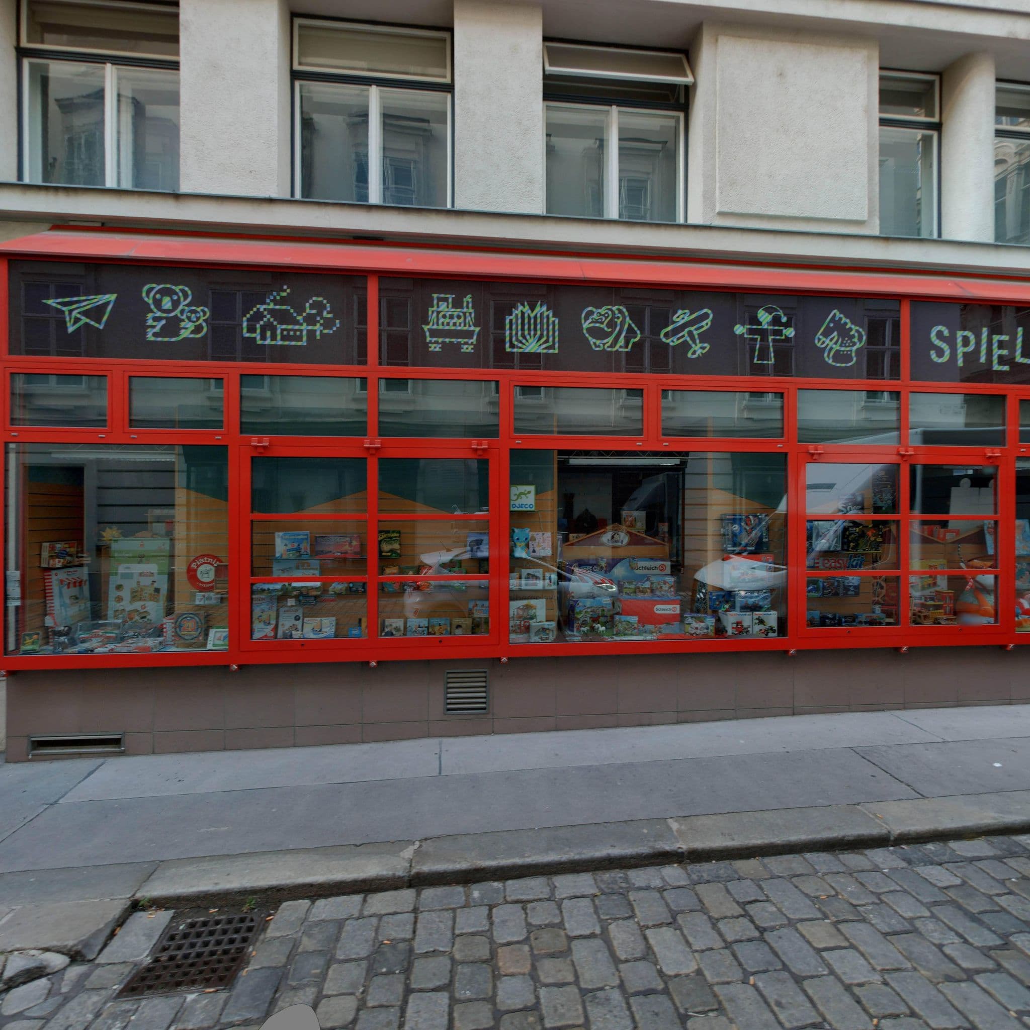 Street view near Zentralverein der Wiener Lehrerinnen, Vienna — © eliasgander (CC BY-SA · Mapillary)