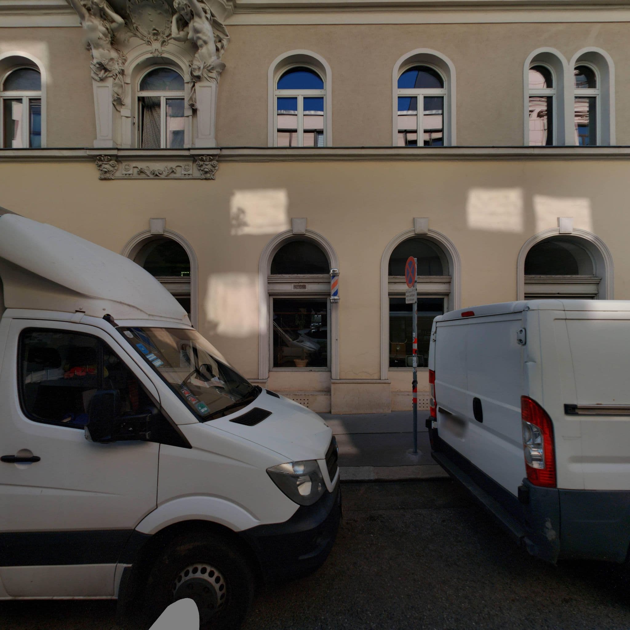 Street view near Max Brown Hotel 7th District, part of Sircle Collection, Neubau — © eliasgander (CC BY-SA · Mapillary)