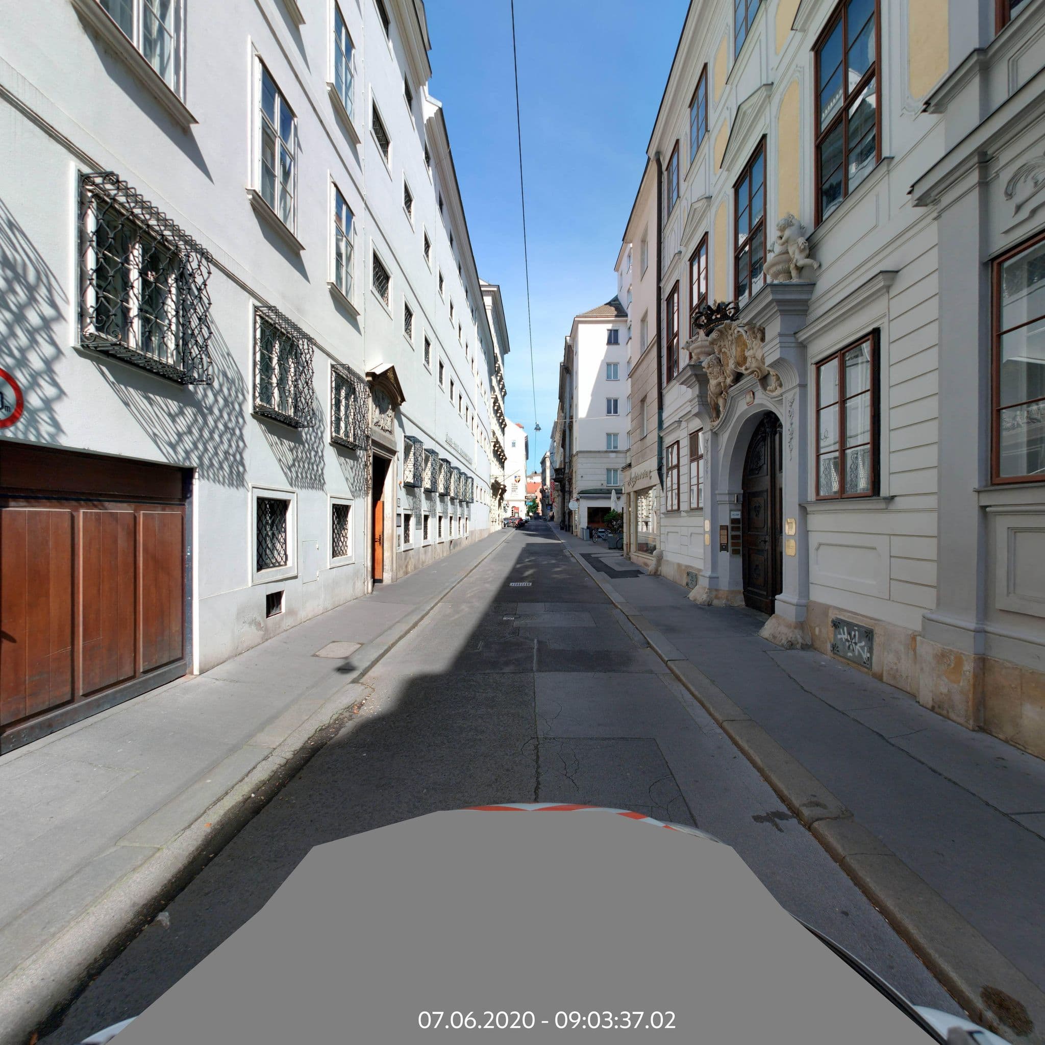 Street view near Studentenheim der Universitat fur Musik, Vienna — © eliasgander (CC BY-SA · Mapillary)