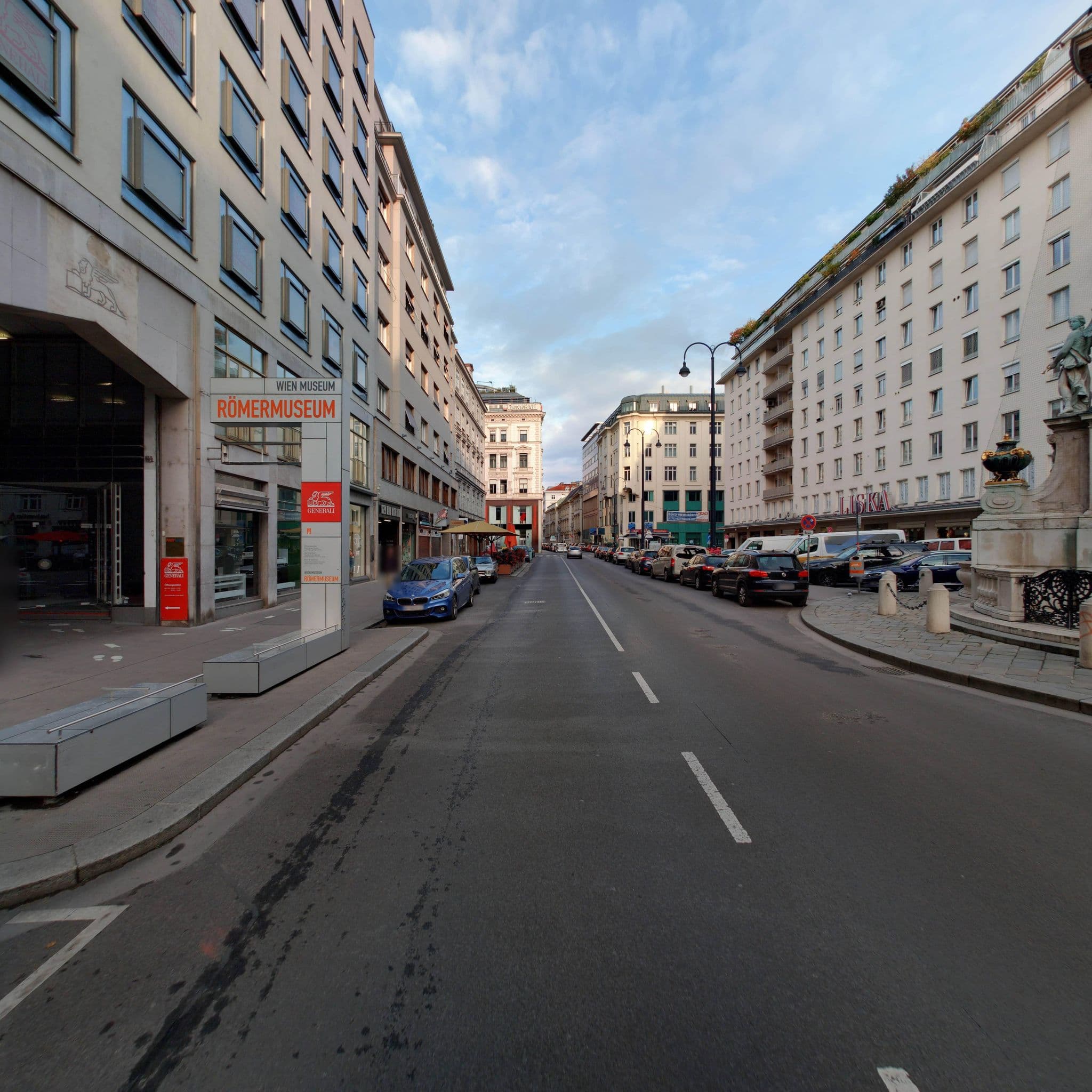Street view near City-Center Hoher Markt Hotel, Innere Stadt — © eliasgander (CC BY-SA · Mapillary)