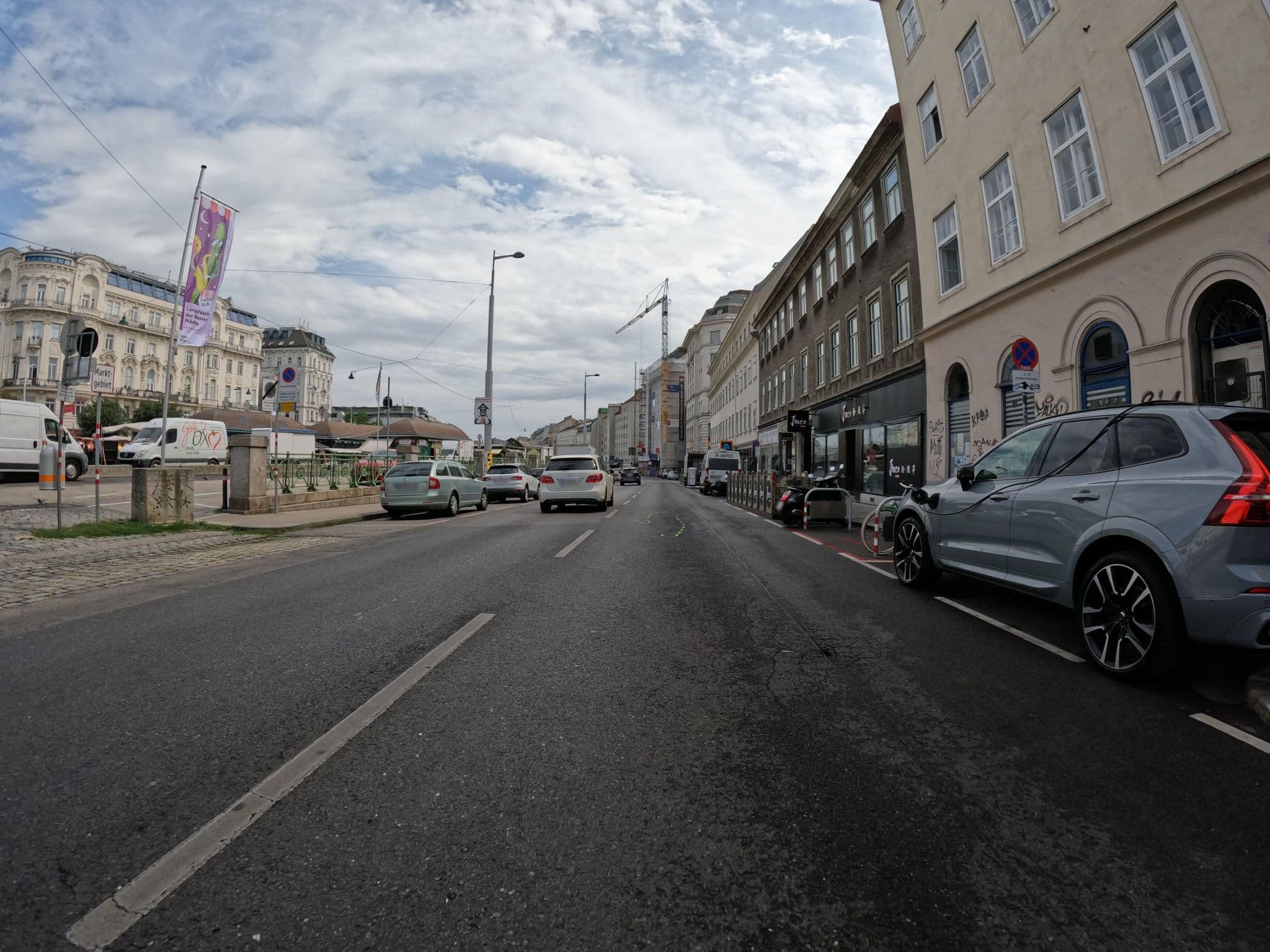 Street view near Puff., Mariahilf — © erias (CC BY-SA · Mapillary)