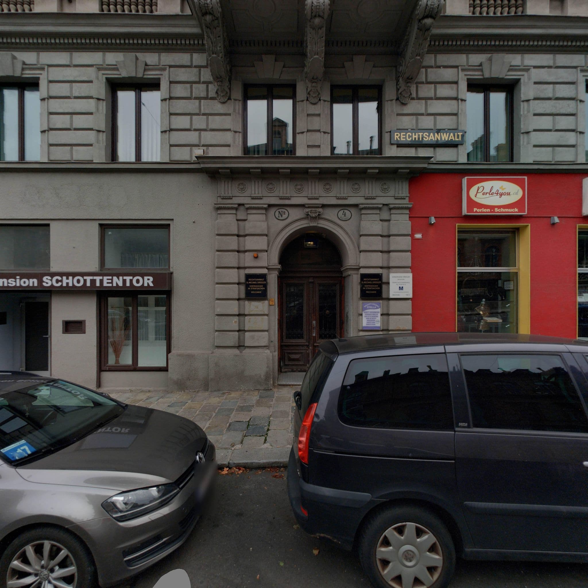 Street view near Cam Quay Lieu, Alsergrund — © eliasgander (CC BY-SA · Mapillary)