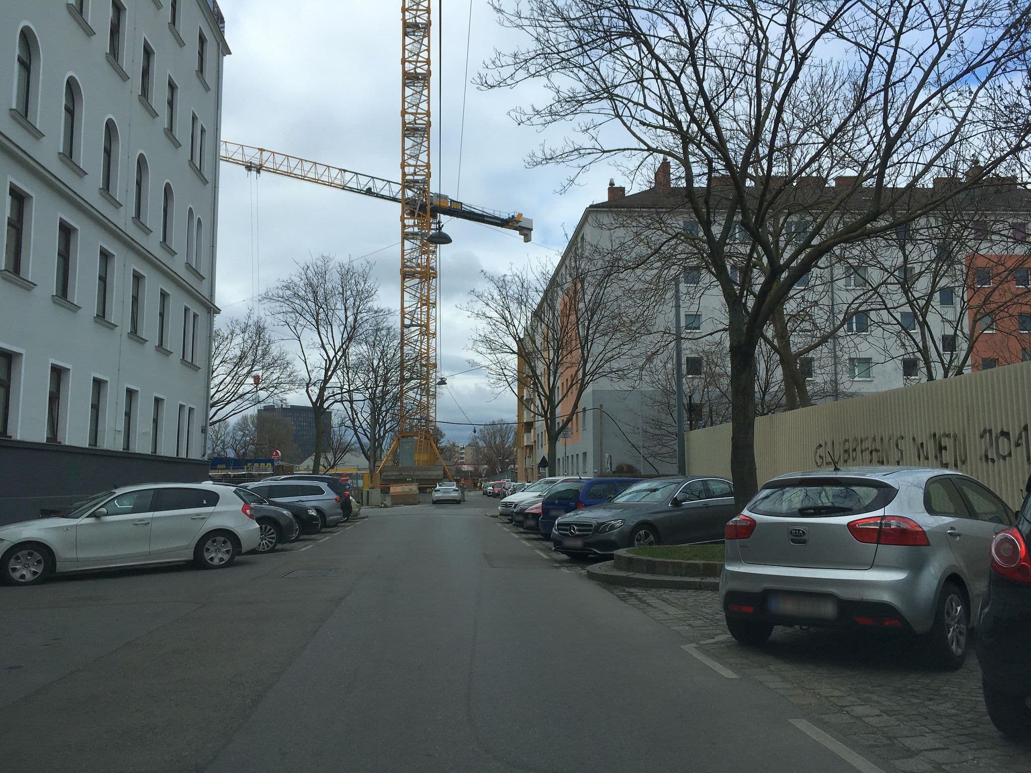 Street view near GardenEden - Apartments, Brigittenau — © istefanos (CC BY-SA · Mapillary)