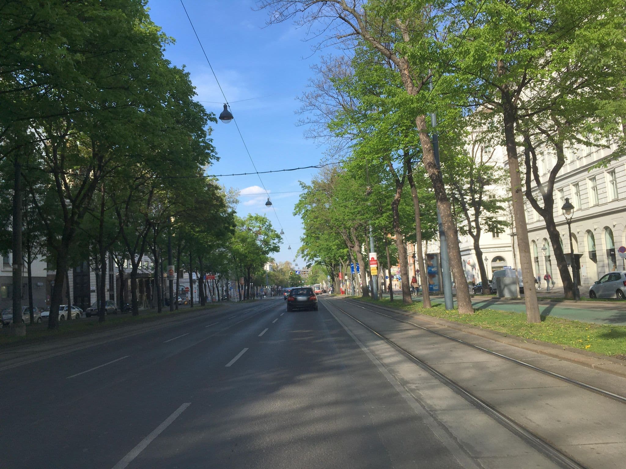 Street view near Cityrama, Innere Stadt — © istefanos (CC BY-SA · Mapillary)