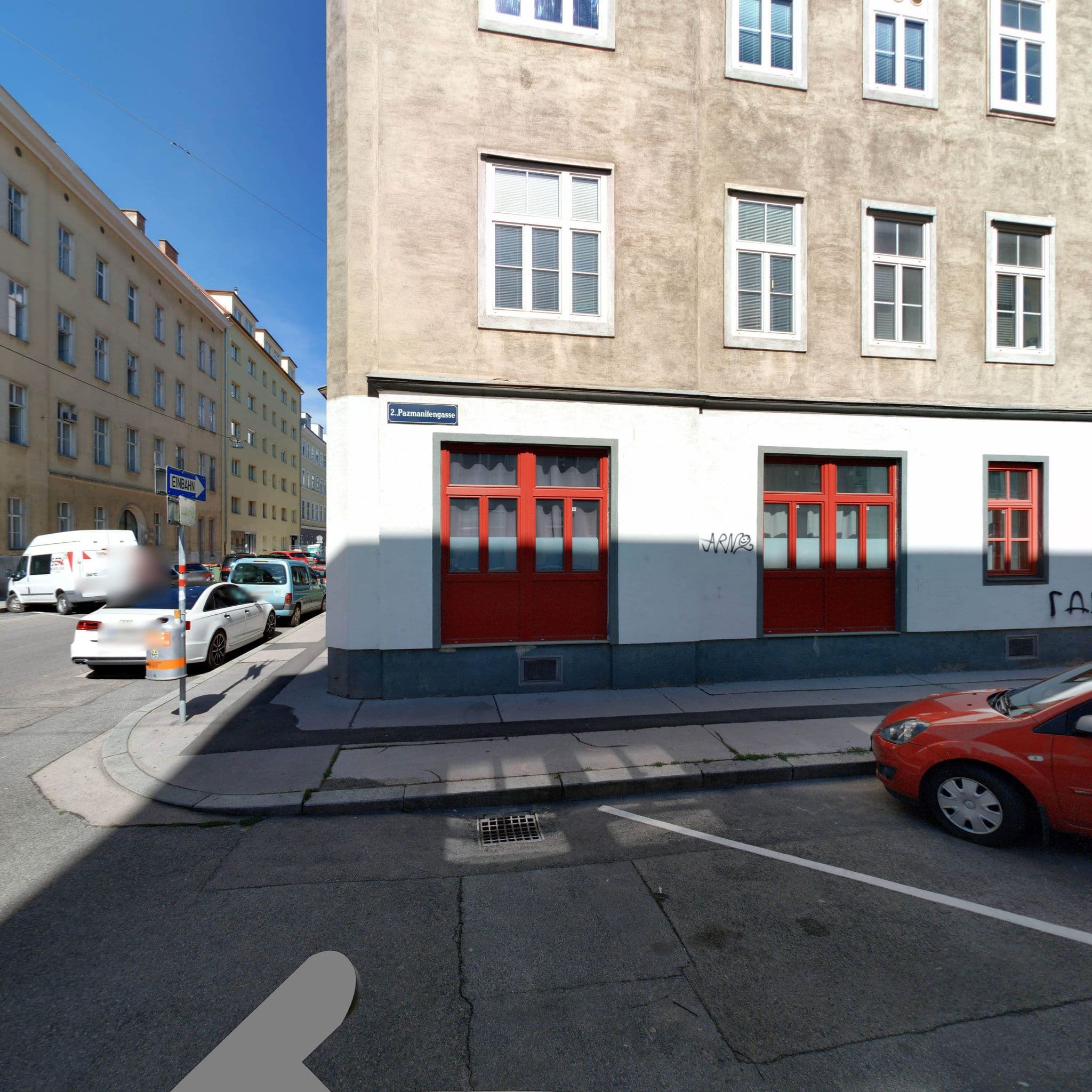 Street view near Hotel Franzenshof Vienna, Innere Stadt — © eliasgander (CC BY-SA · Mapillary)