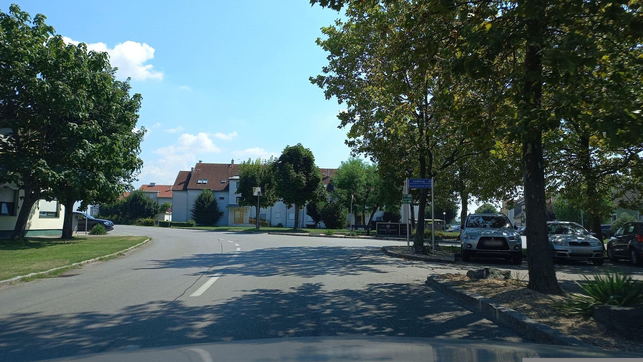 Street view near Hotel Nikolaushof Pension, Podersdorf am See — © bordaben (CC BY-SA · Mapillary)