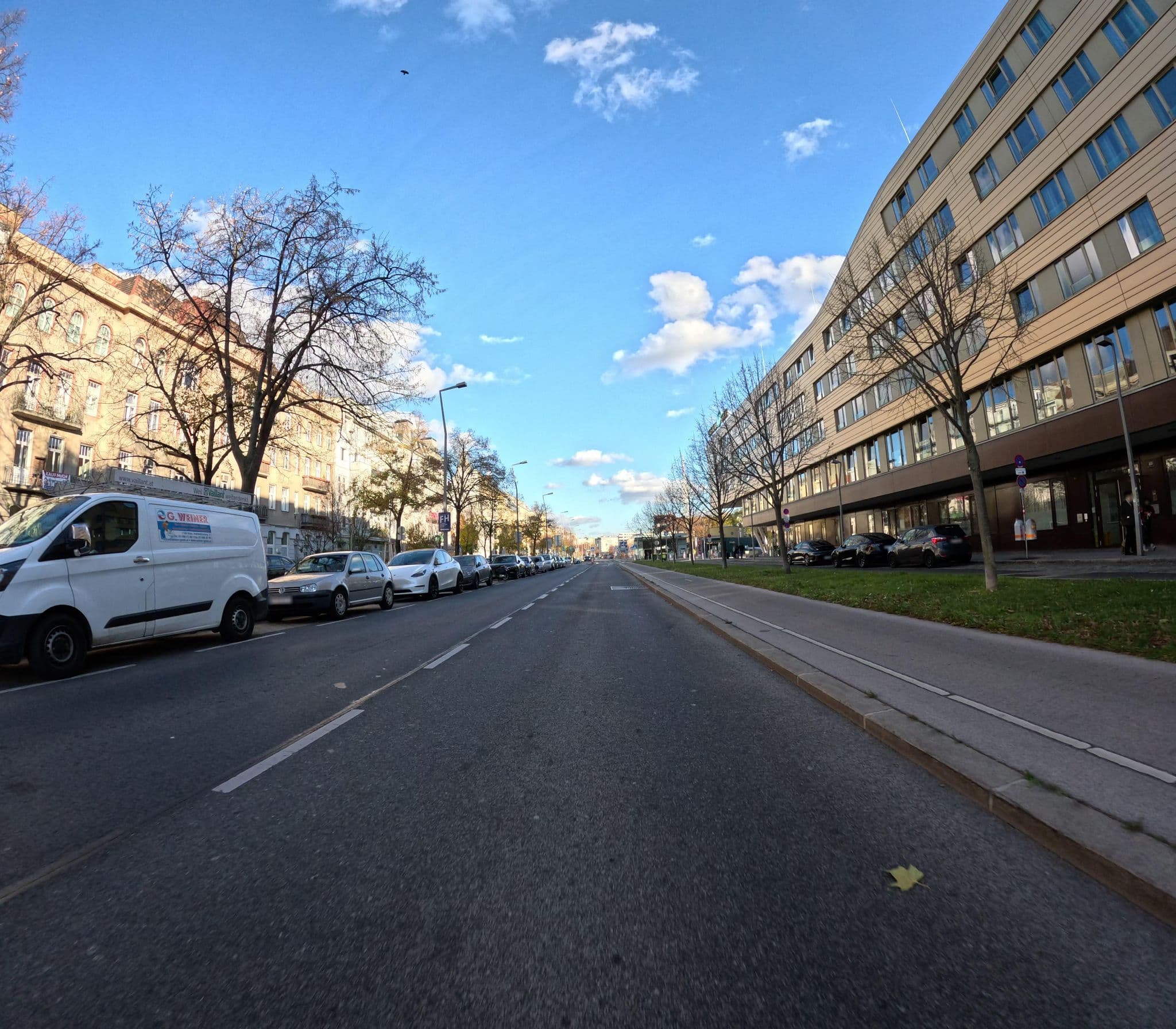 Street view near Praterloft, Landstraße — © erias (CC BY-SA · Mapillary)