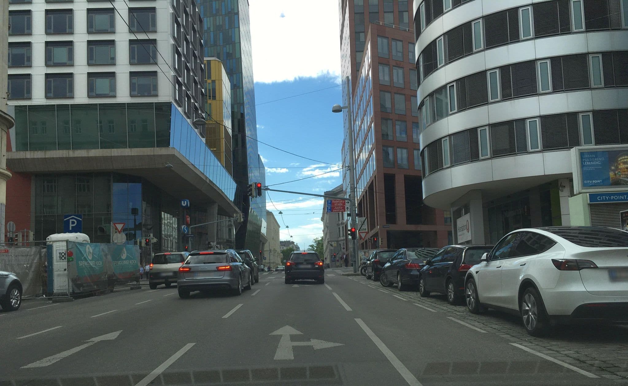 Street view near Instyle Management & Event GmbH, Landstraße — © istefanos (CC BY-SA · Mapillary)
