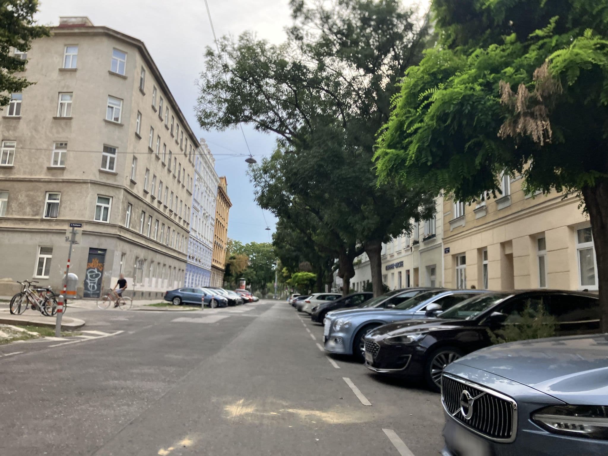 Street view near Markovic & Rusitovic GmbH, Landstraße — © wyleyr (CC BY-SA · Mapillary)