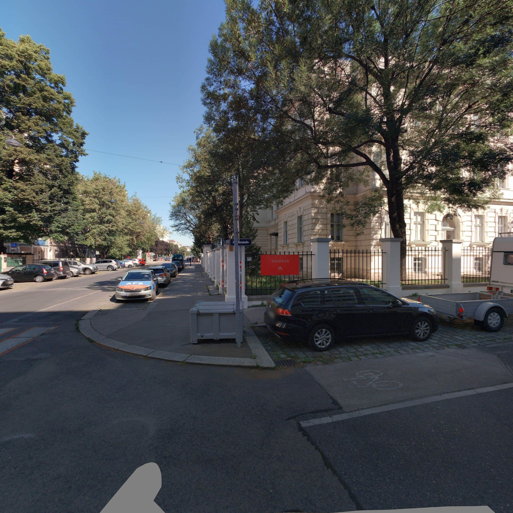 Street view near Vienna Suites, Landstraße — © eliasgander (CC BY-SA · Mapillary)