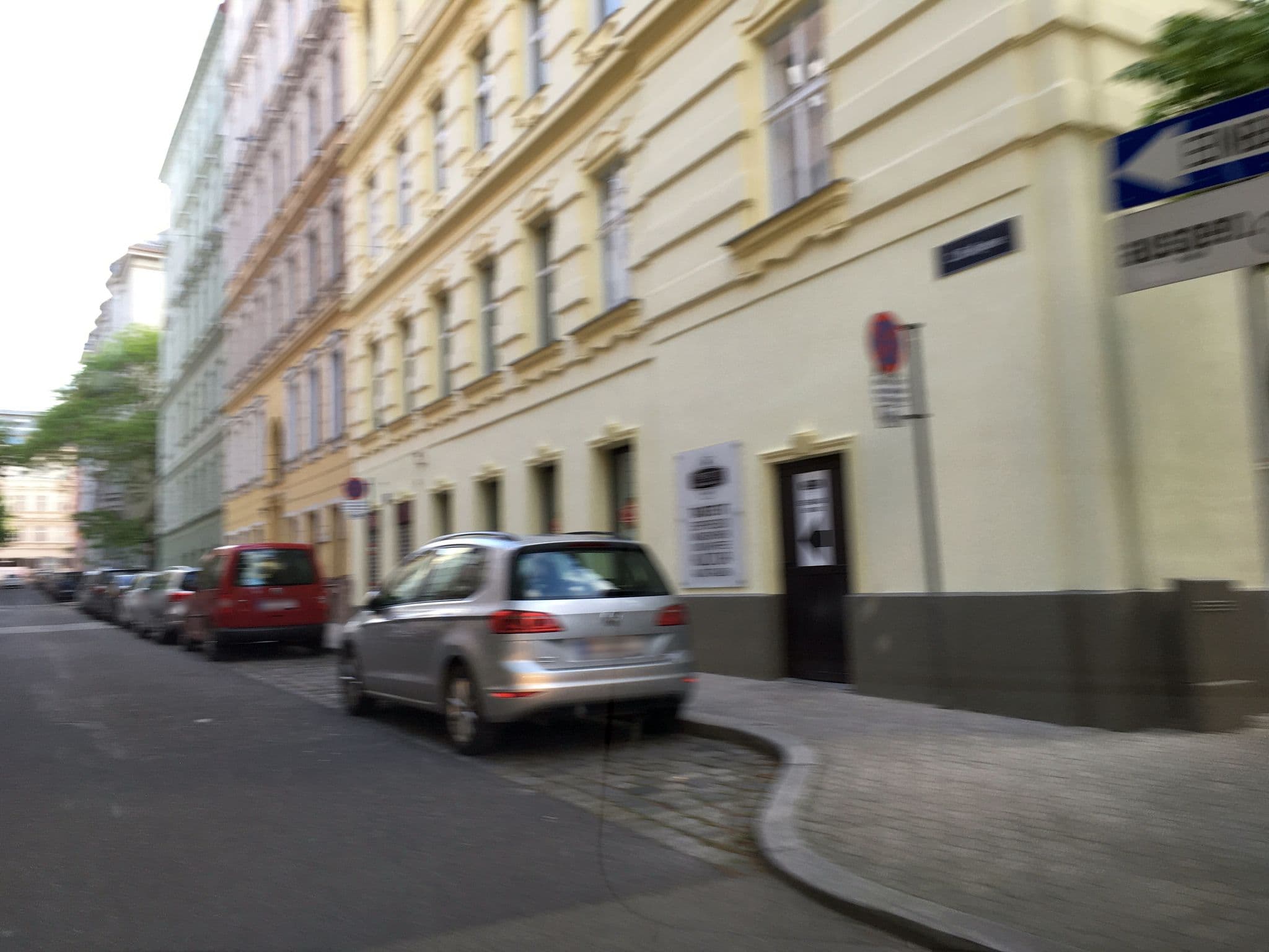 Street view near Beautiful Home - Riverside Apartment, Landstraße — © istefanos (CC BY-SA · Mapillary)
