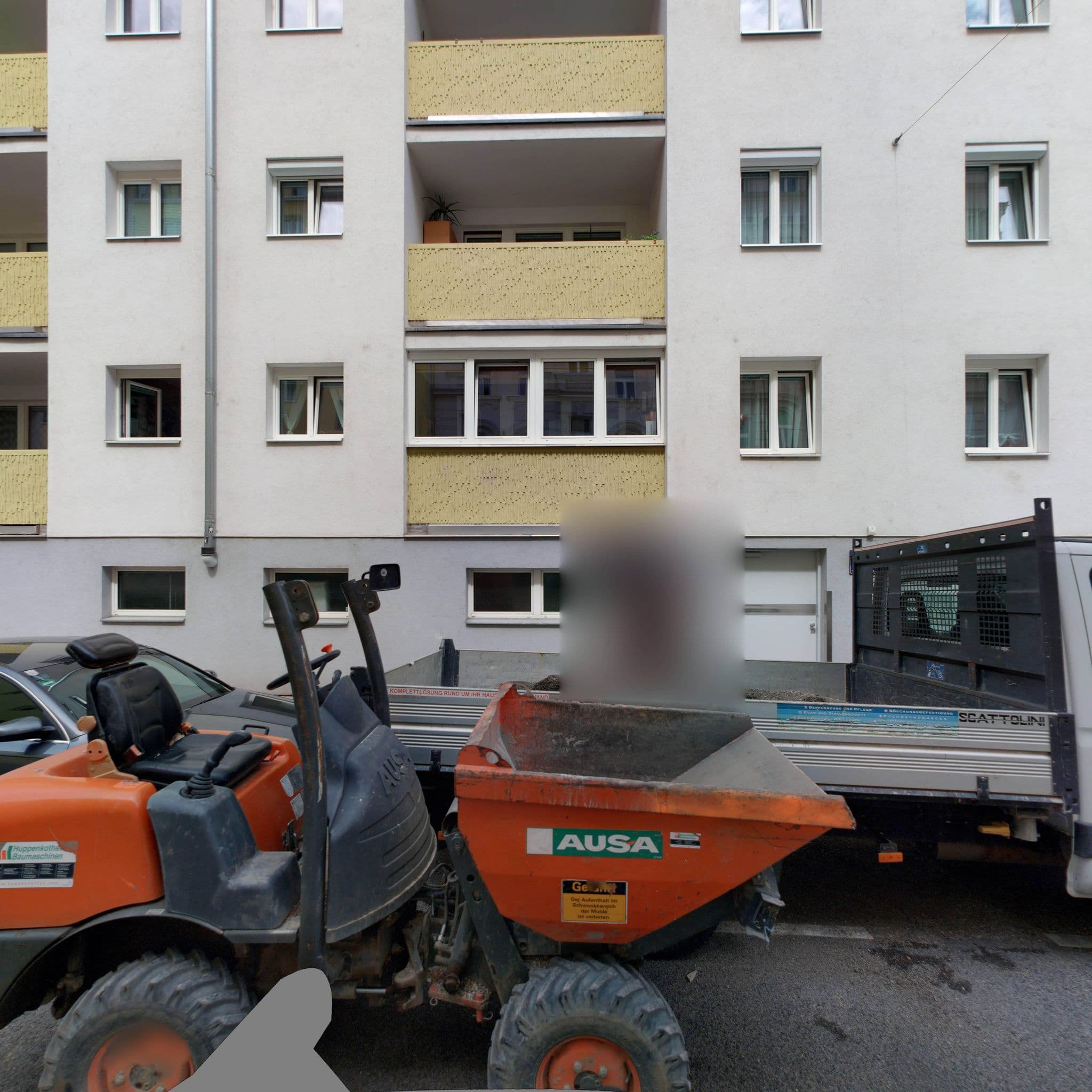 Street view near Flagship Loft Apartments, Landstraße — © eliasgander (CC BY-SA · Mapillary)
