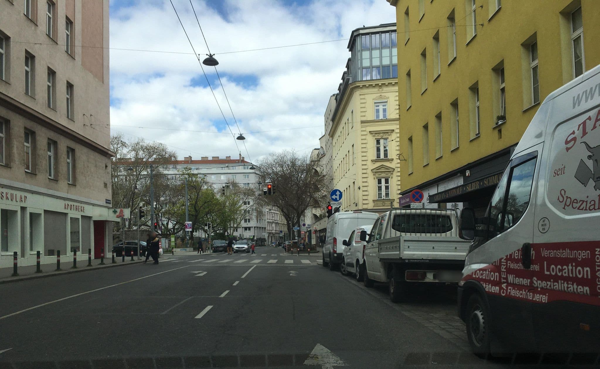 Street view near Design Place 1030, Landstraße — © istefanos (CC BY-SA · Mapillary)