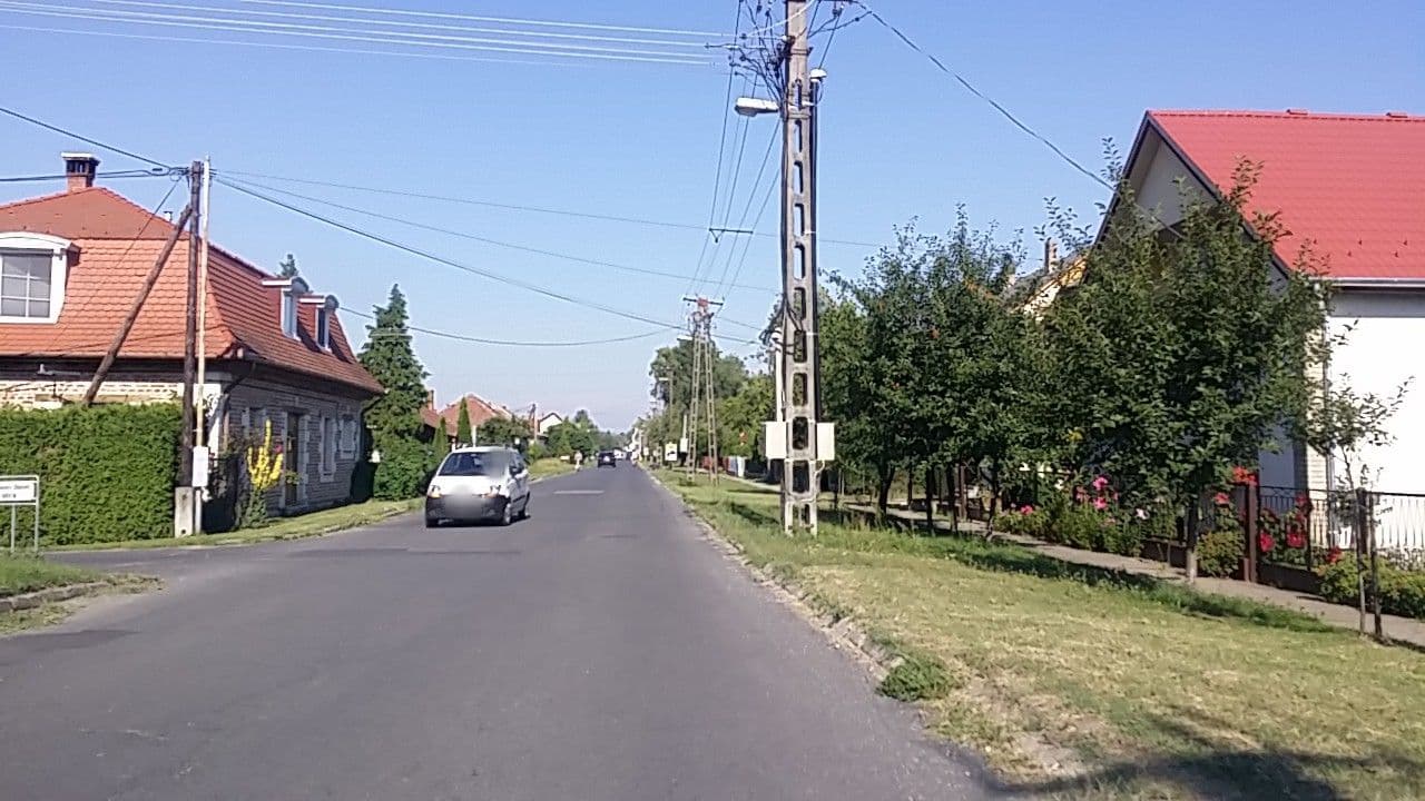Street view near Muskátli Panzió, Balatonberény — © utvonalfelmeresek (CC BY-SA · Mapillary)