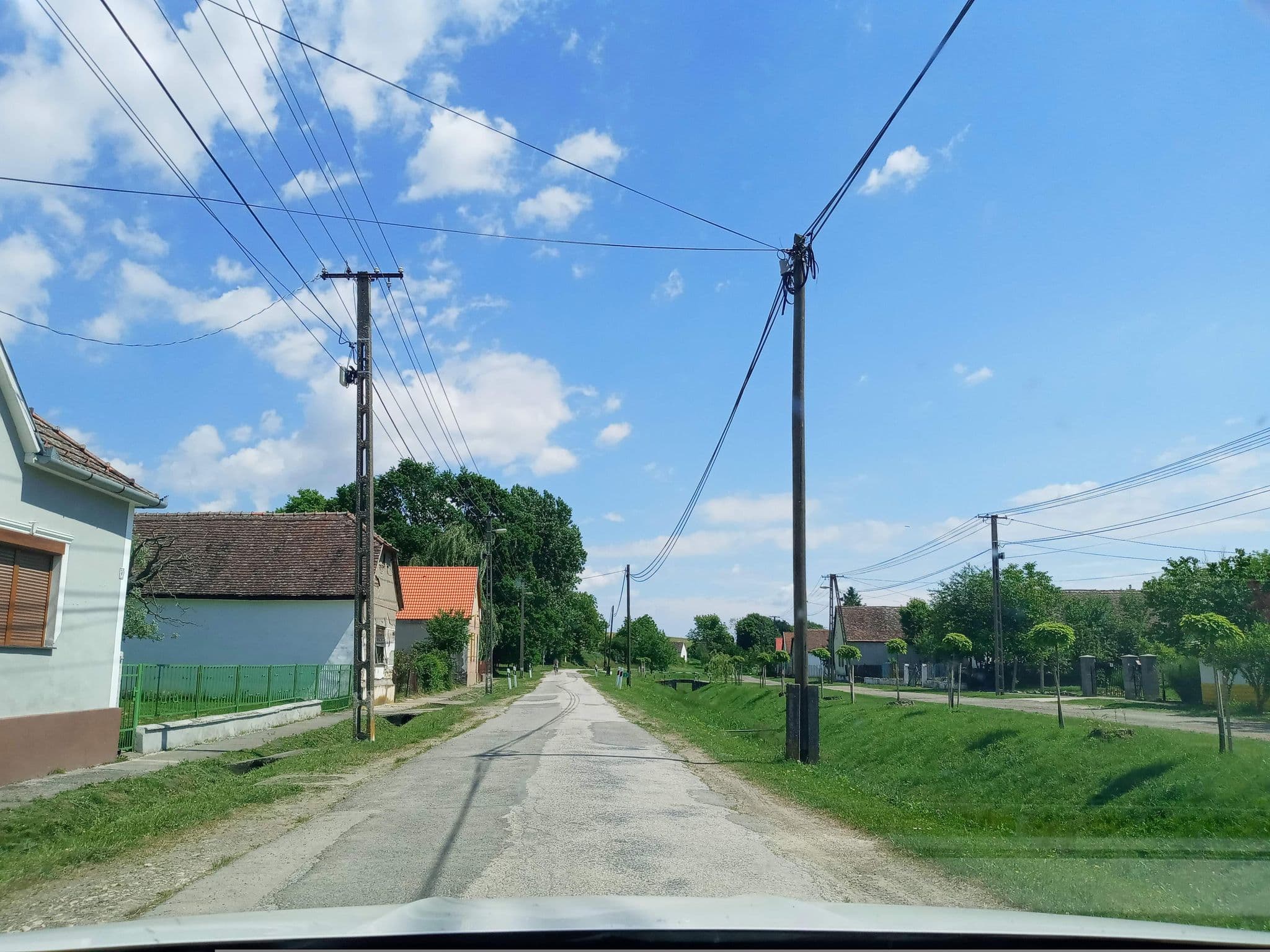 Street view near Villanybor, Villány — © magyarsi (CC BY-SA · Mapillary)