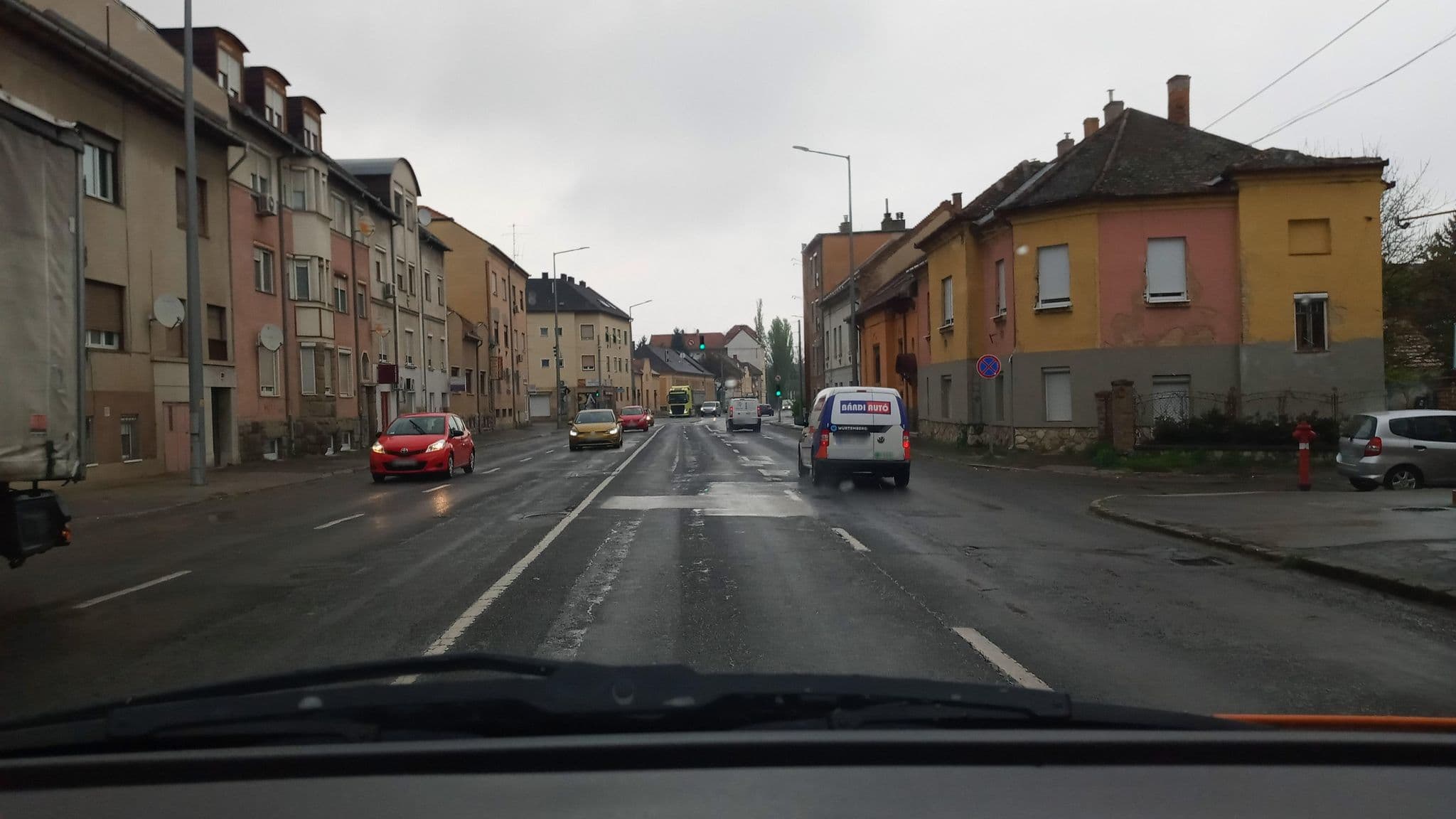 Street view near Hetedik Apartman Pécs, Pécs — © magyarsi (CC BY-SA · Mapillary)