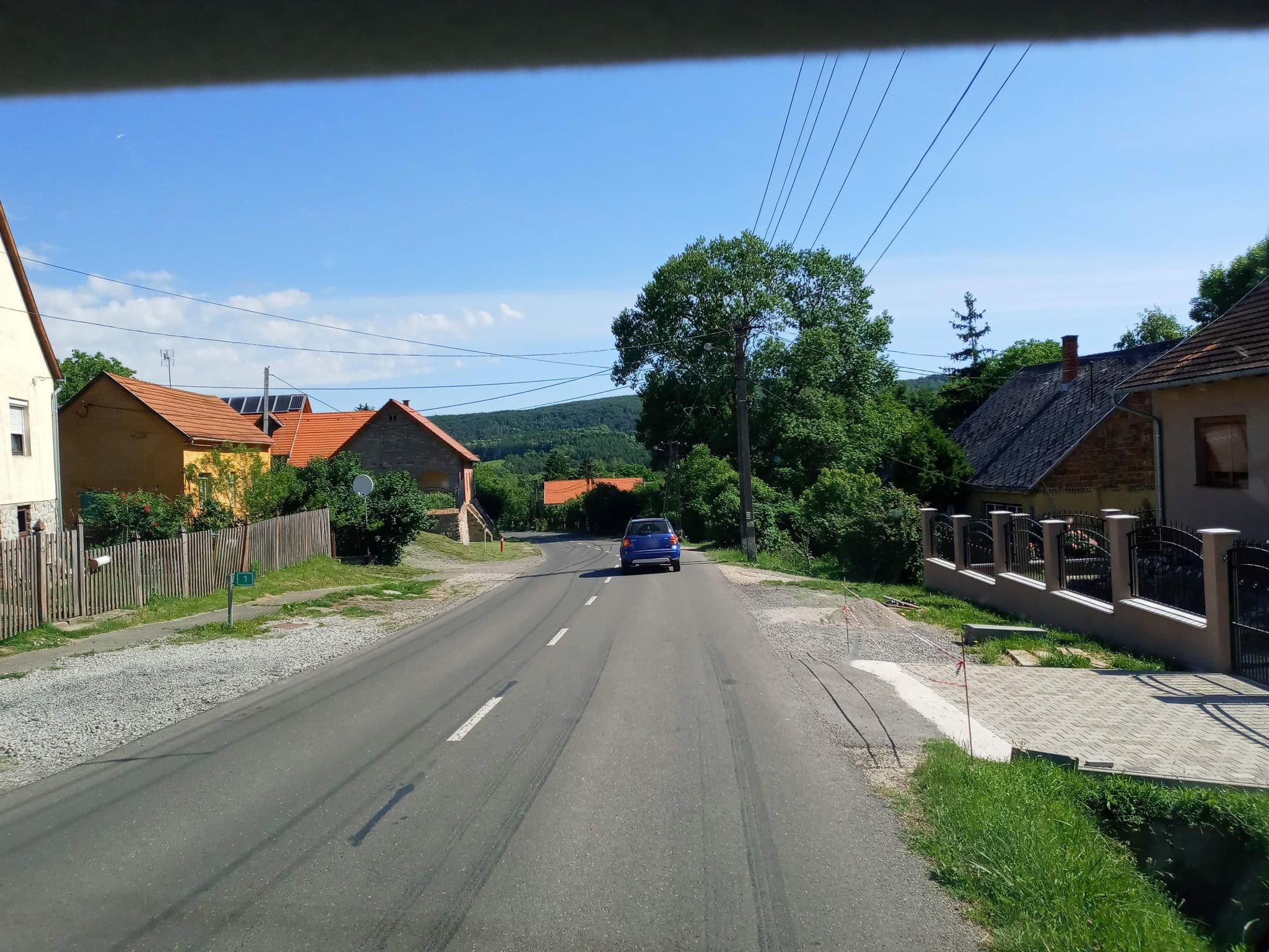 Street view near Lovas panzió, Pécs — © magyarsi (CC BY-SA · Mapillary)