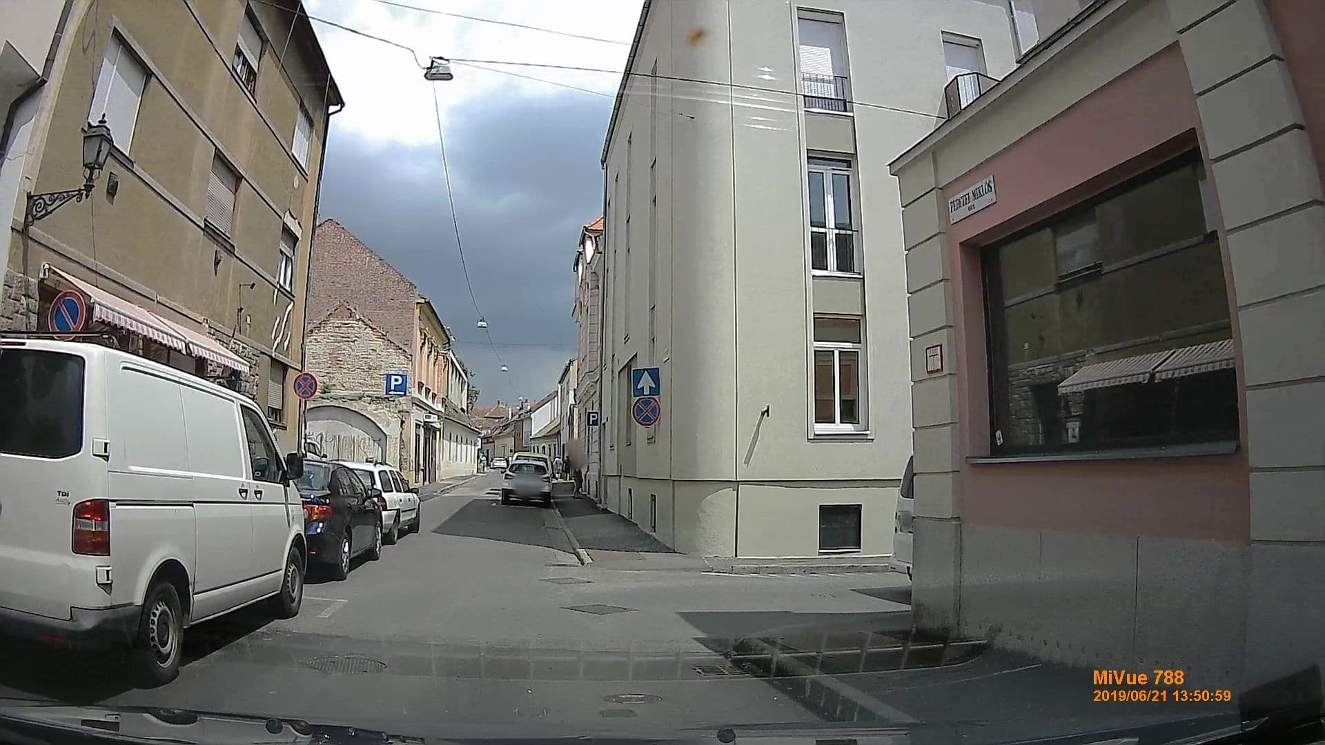Street view near Apollo, Pécs — © geox123 (CC BY-SA · Mapillary)