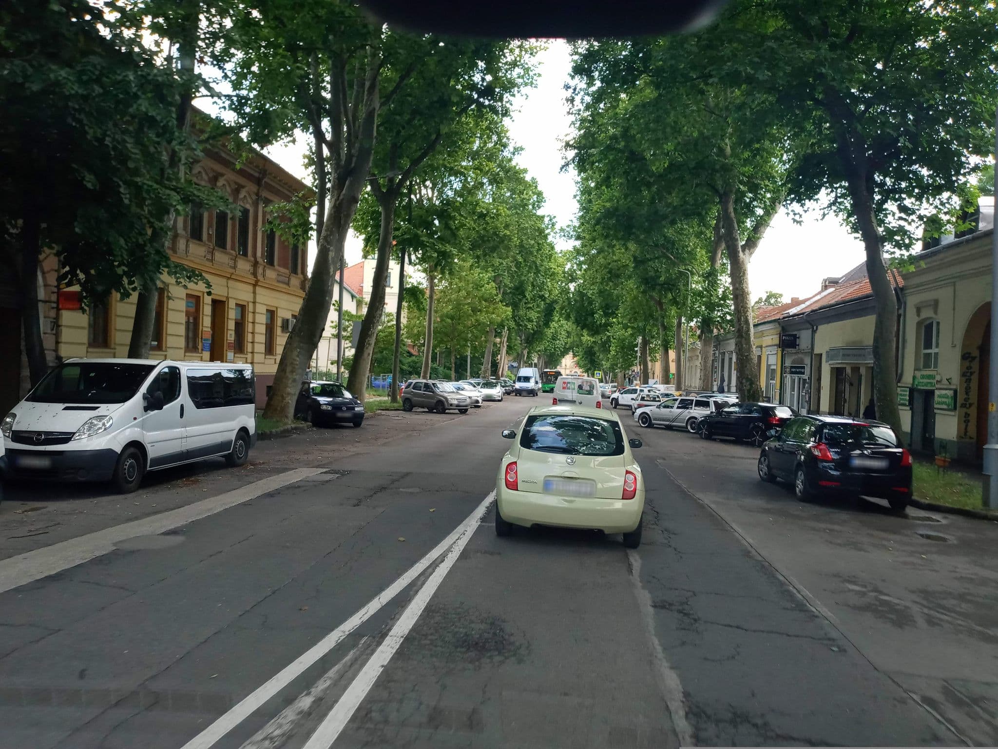 Street view near Benevia Apartmanok, Pécs — © magyarsi (CC BY-SA · Mapillary)