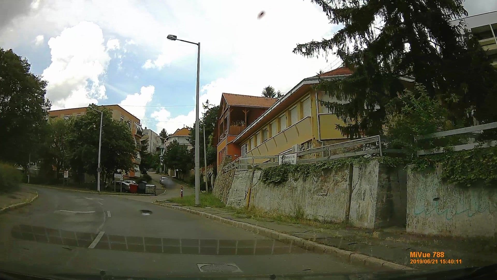 Street view near Hunyor Hotel, Pécs — © geox123 (CC BY-SA · Mapillary)