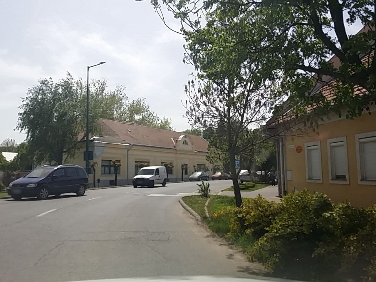 Street view near Apartmancentrum, Gyula — © utvonalfelmeresek (CC BY-SA · Mapillary)