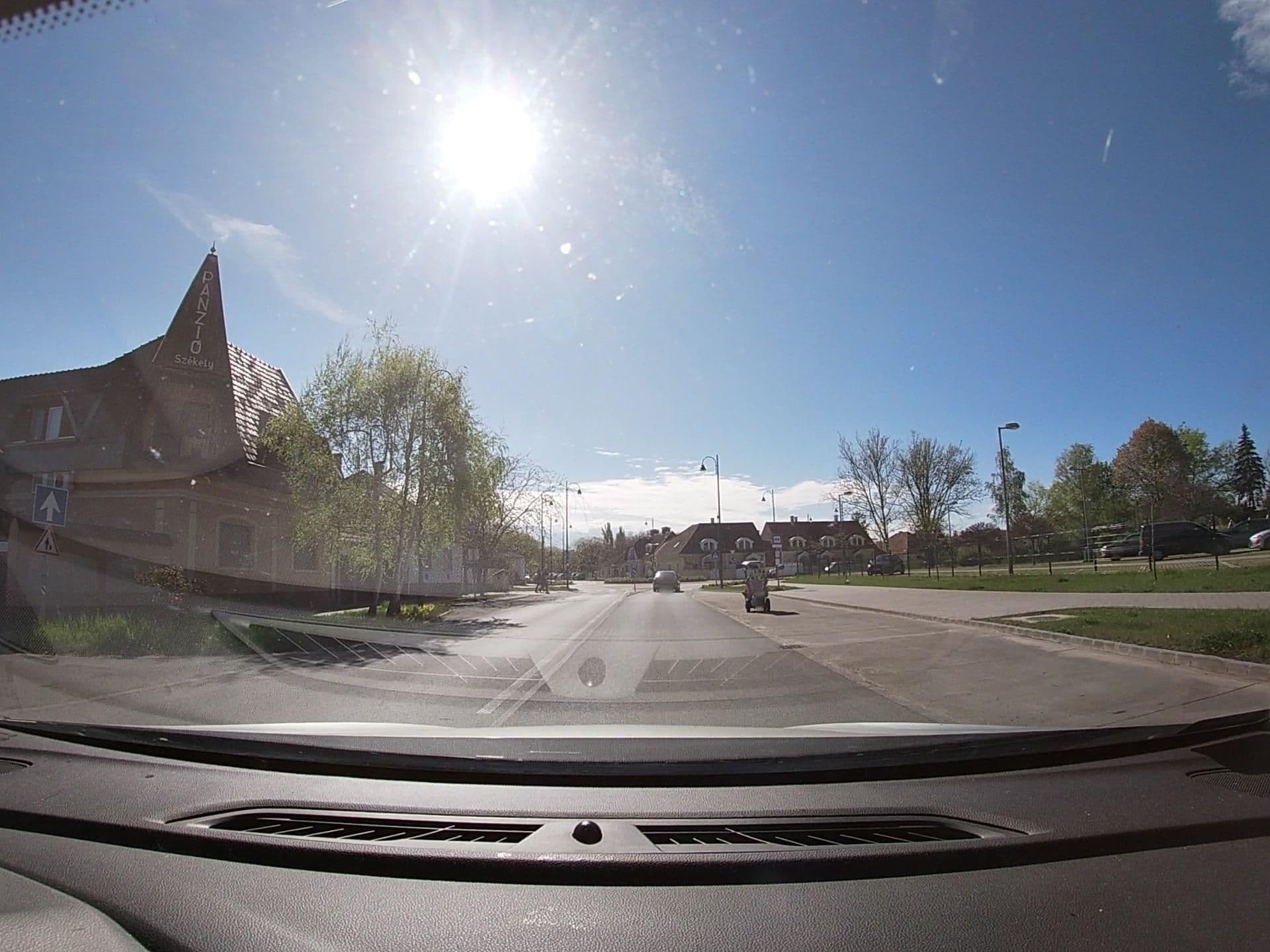 Street view near Anna Bella Apartman Gyula, Gyula — © vst (CC BY-SA · Mapillary)