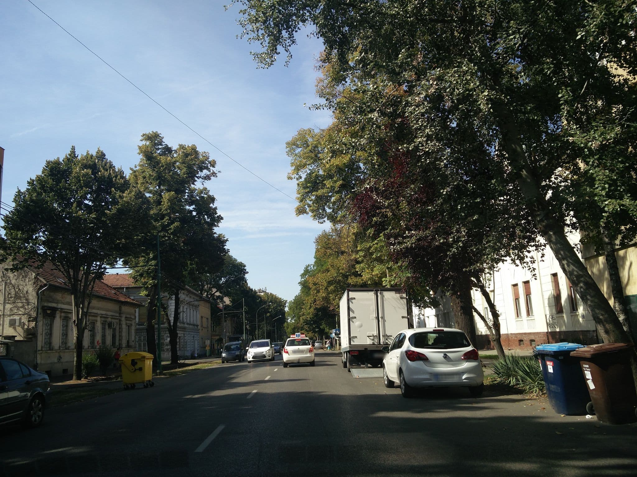 Street view near Science Hotel Szeged, Szeged — © kami911 (CC BY-SA · Mapillary)