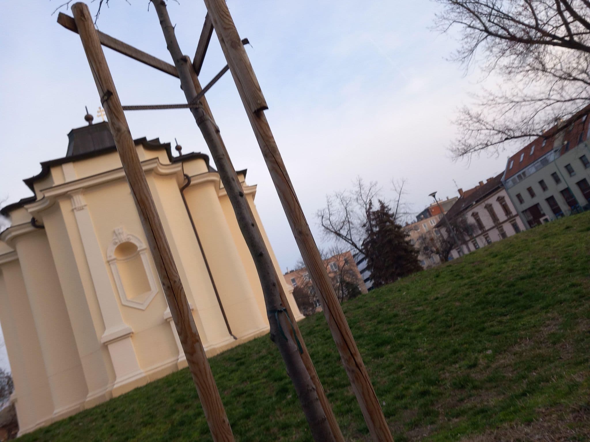 Street view near Romzsa Tódor Kollégium, Szeged — © grozsa11 (CC BY-SA · Mapillary)