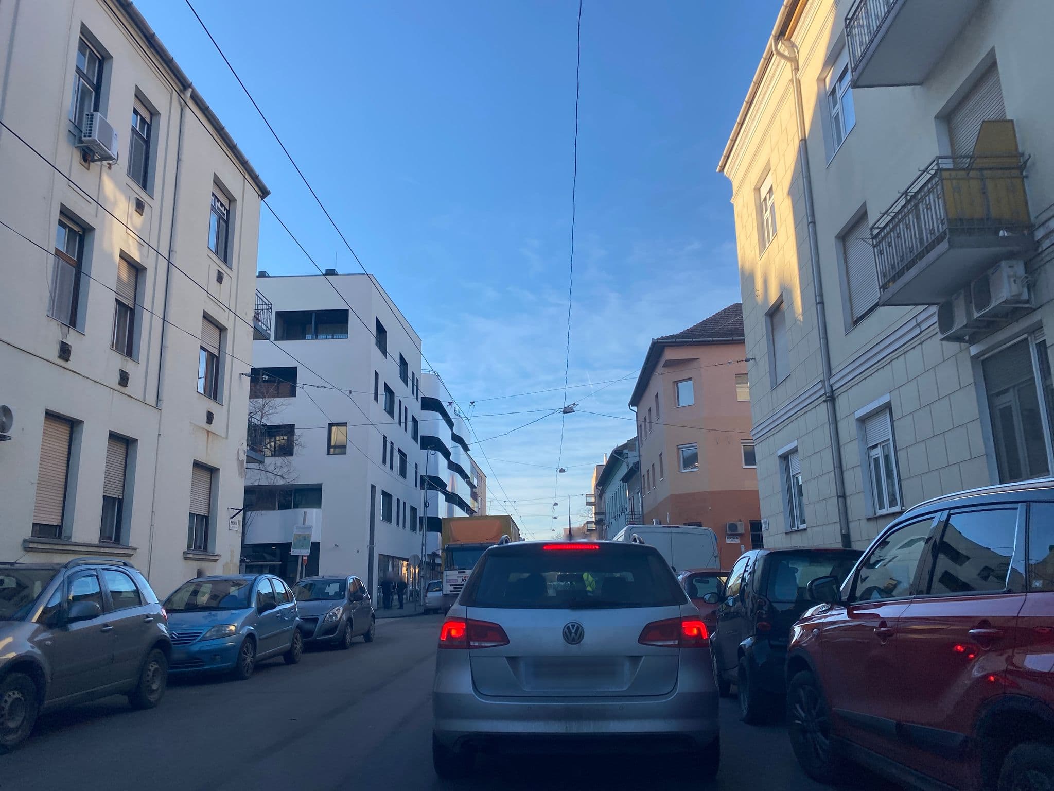 Street view near Hotel Toscana Szeged, Szeged — © molnarb (CC BY-SA · Mapillary)