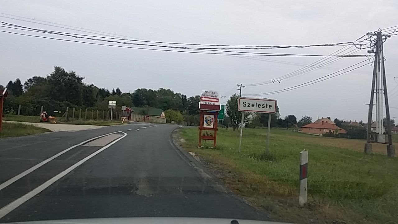 Street view near Zsuzsanna Hotel, Sárvár — © utvonalfelmeresek (CC BY-SA · Mapillary)