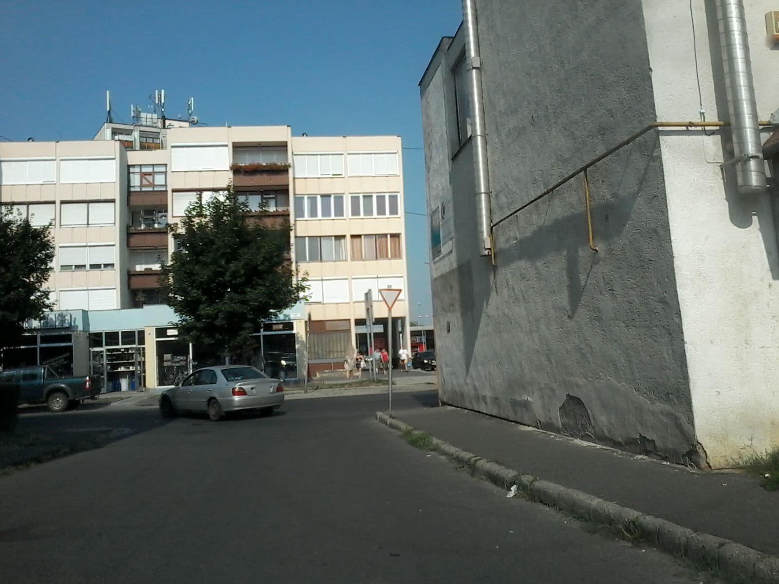 Street view near Tinódi Hotel és Étterem, Sárvár — © heyjoe (CC BY-SA · Mapillary)