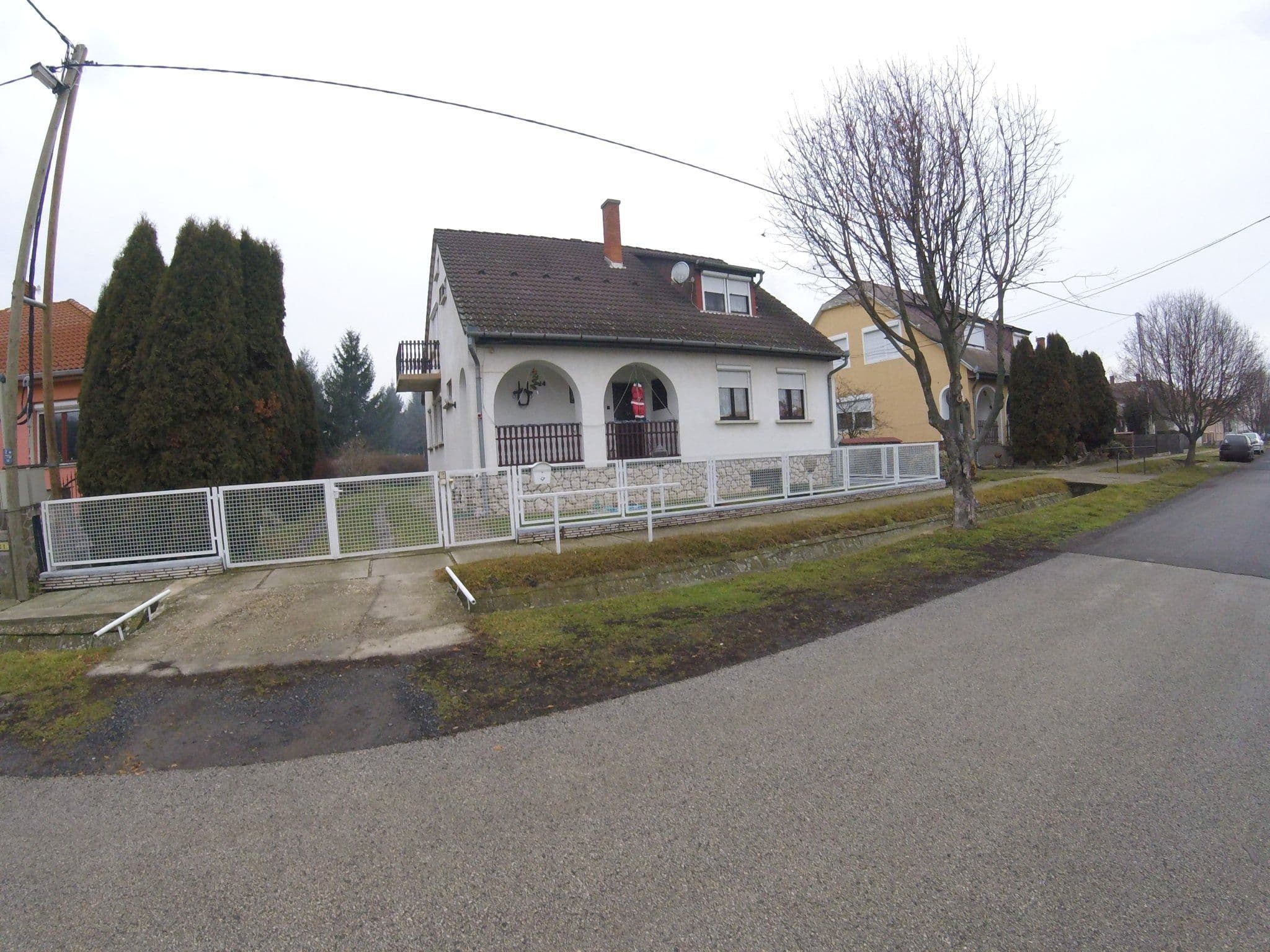 Street view near VitalMed Hotel Sarvar, Sárvár — © utvonalfelmeresek (CC BY-SA · Mapillary)