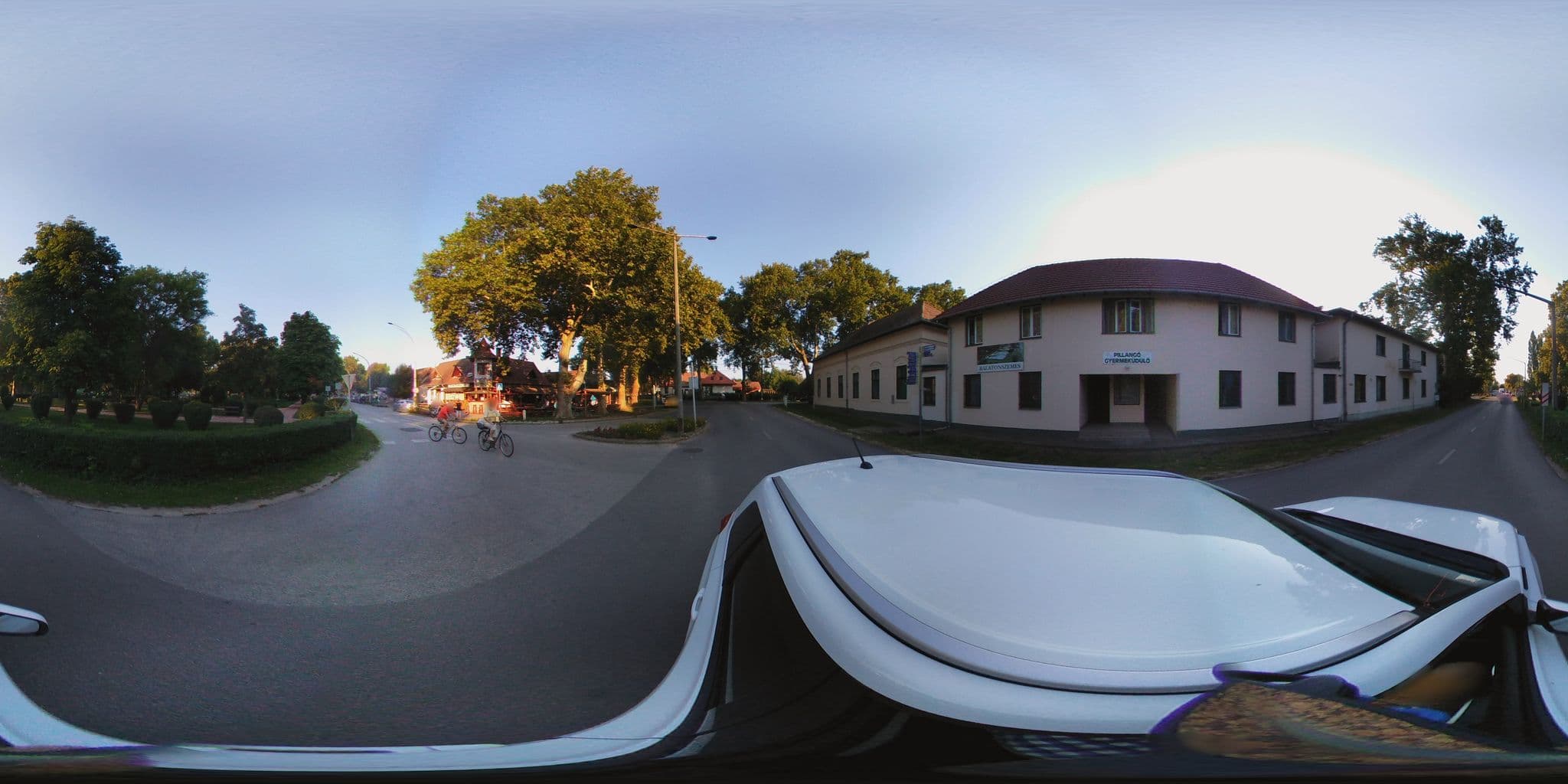 Street view near Hattyú, Balatonszemes — © kami911 (CC BY-SA · Mapillary)