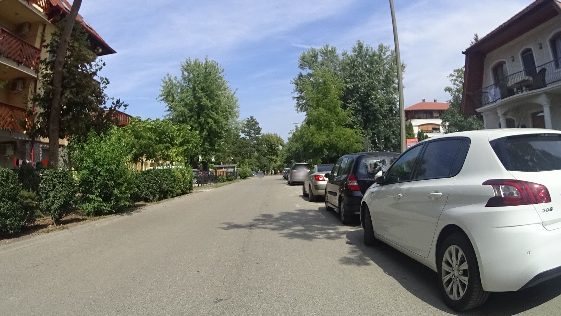 Street view near Gabi Apartmanhaz, Balatonlelle — © ramap (CC BY-SA · Mapillary)