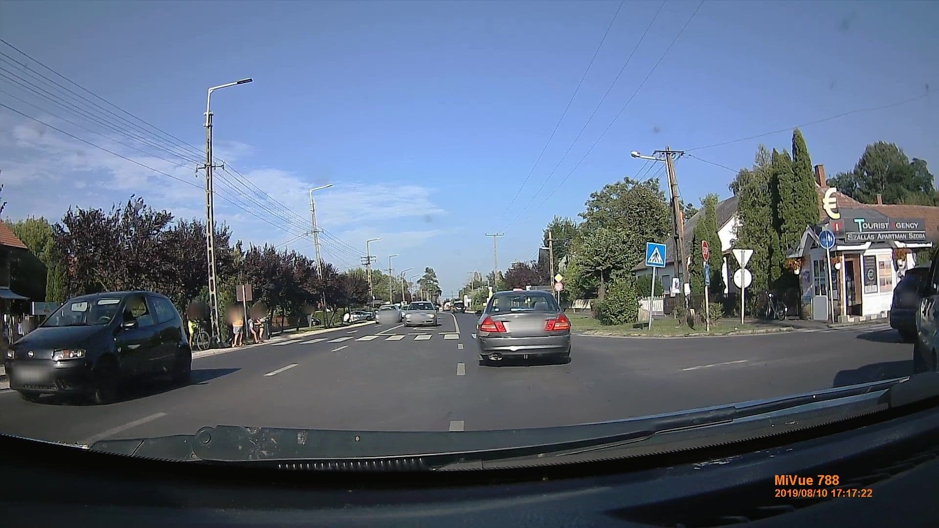 Street view near Unity Hostel Balaton, Balatonlelle — © geox123 (CC BY-SA · Mapillary)