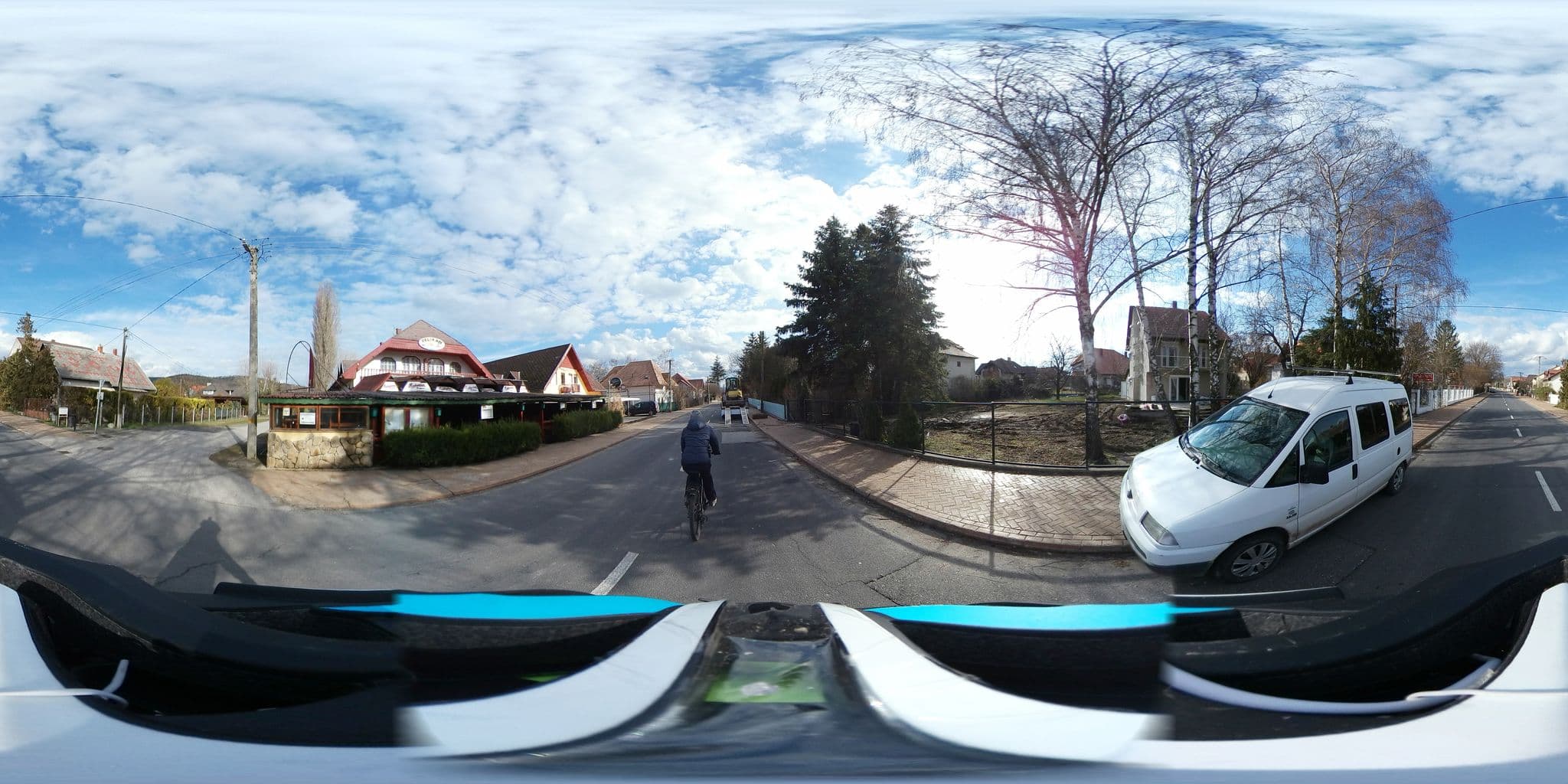 Street view near Pelikan Panzio, Gyenesdiás — © tamas (CC BY-SA · Mapillary)