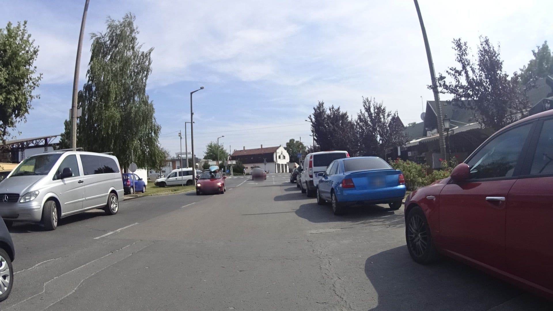 Street view near City Apartman ház, Balatonlelle — © ramap (CC BY-SA · Mapillary)