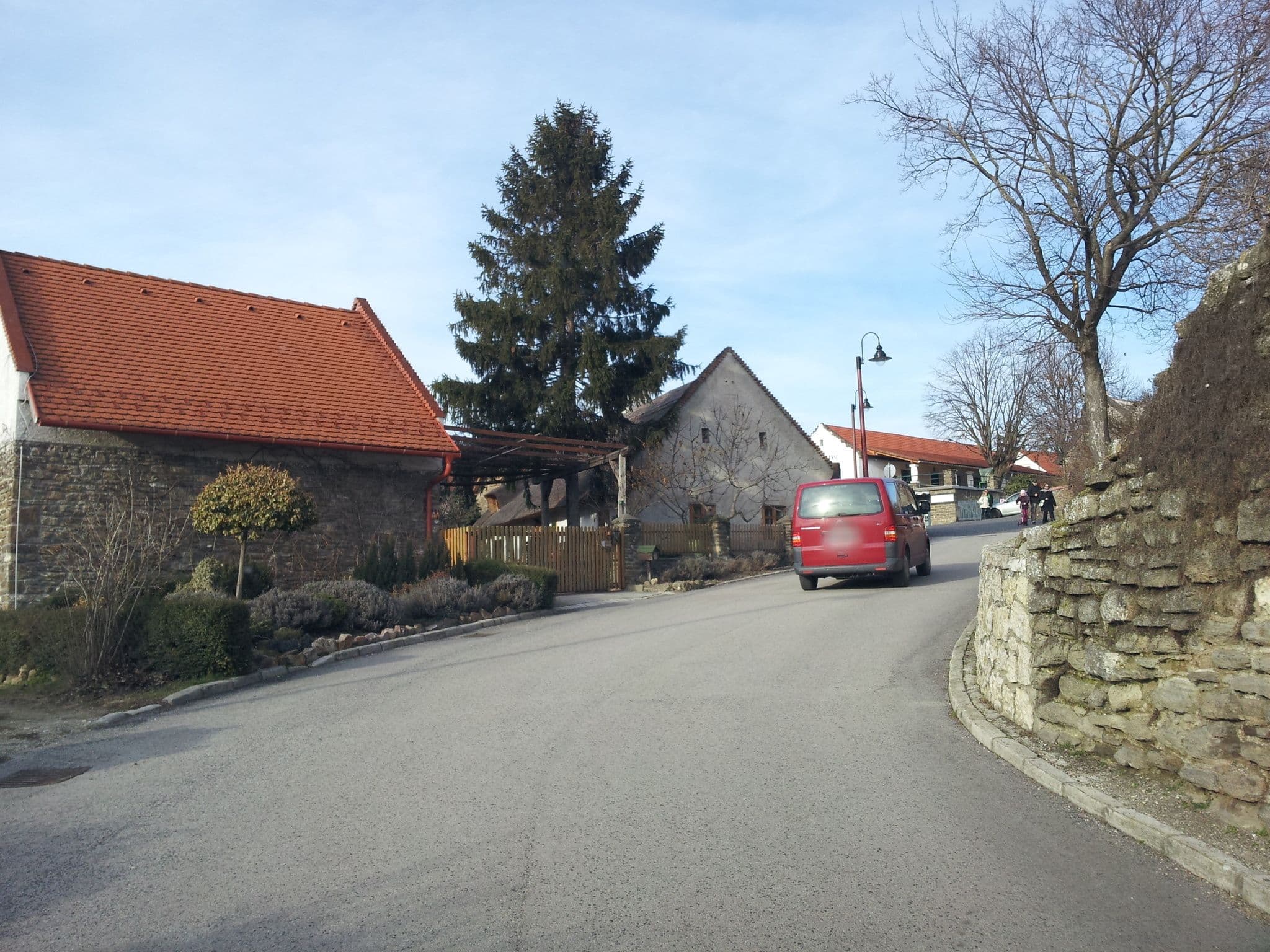Street view near Kántás, Tihany — © kolesajr (CC BY-SA · Mapillary)