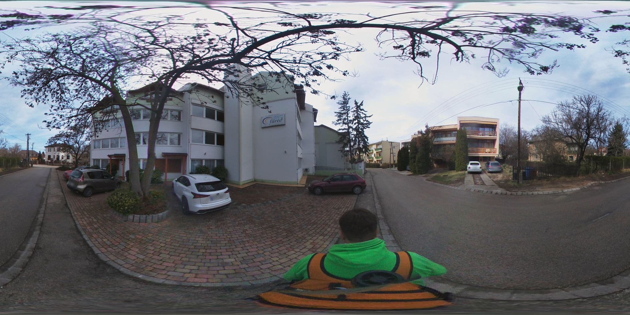Street view near Holiday Exclusive Apartman Balatonfüred, Balatonfüred — © kami911 (CC BY-SA · Mapillary)