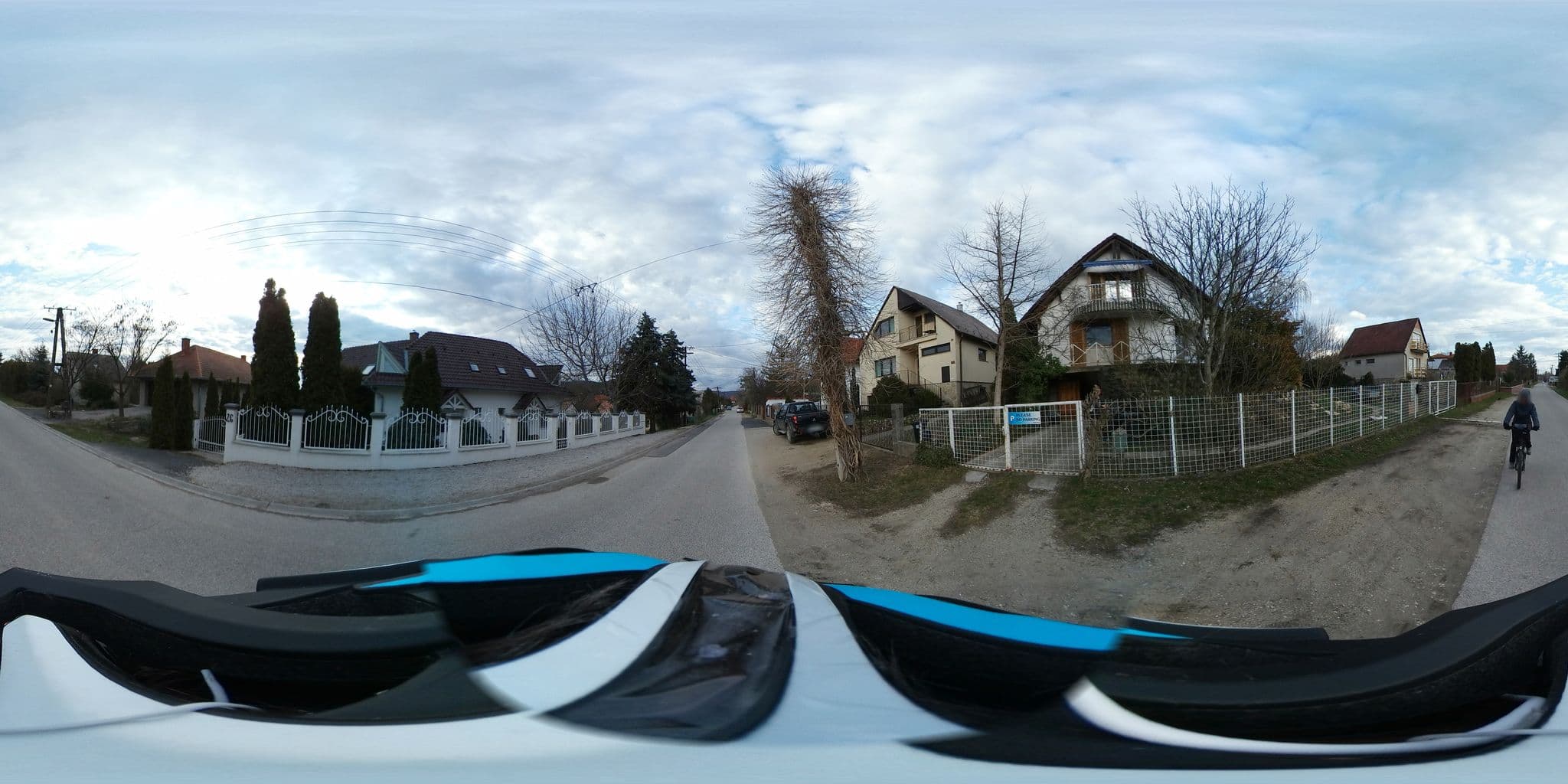 Street view near Villa Astoria, Vonyarcvashegy — © tamas (CC BY-SA · Mapillary)